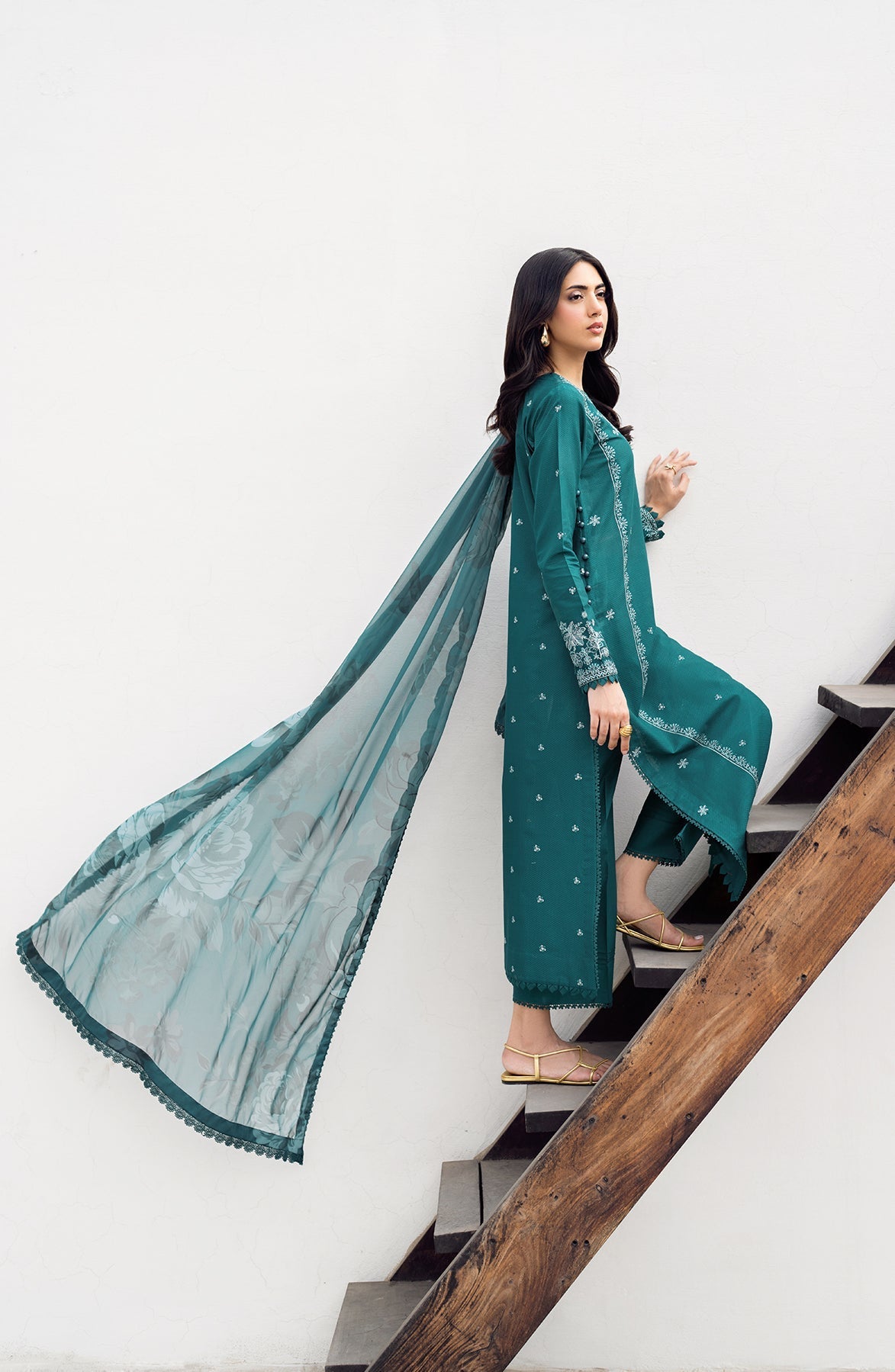 Zarif | Nura Textured Lawn 25 | NUSA - Official Zarif stockist in UK - Sakeena London