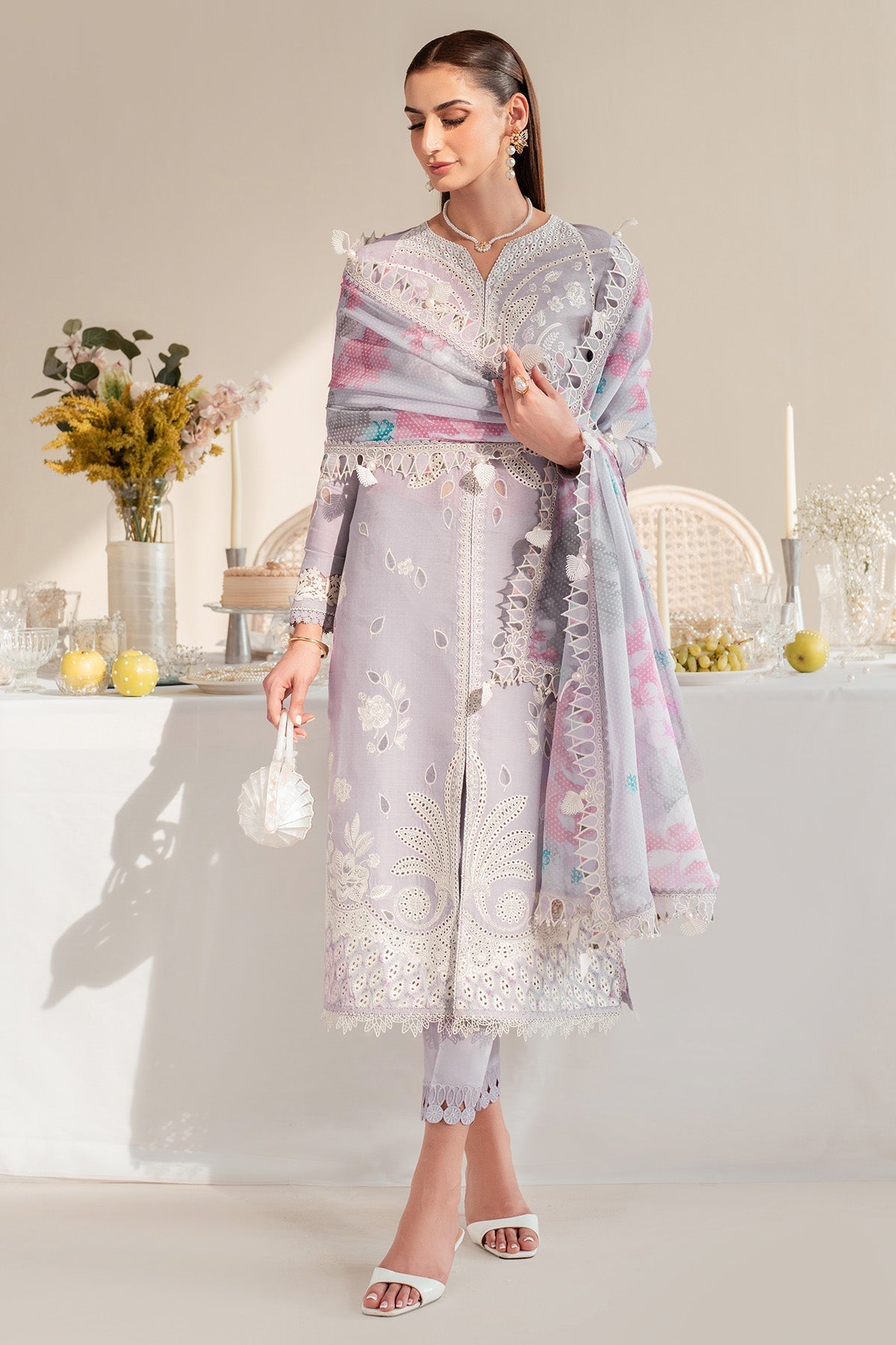 Jazmin | Iris Luxury Lawn 25 | IL'25-D06 - Official Jazmin stockist in UK - Sakeena London