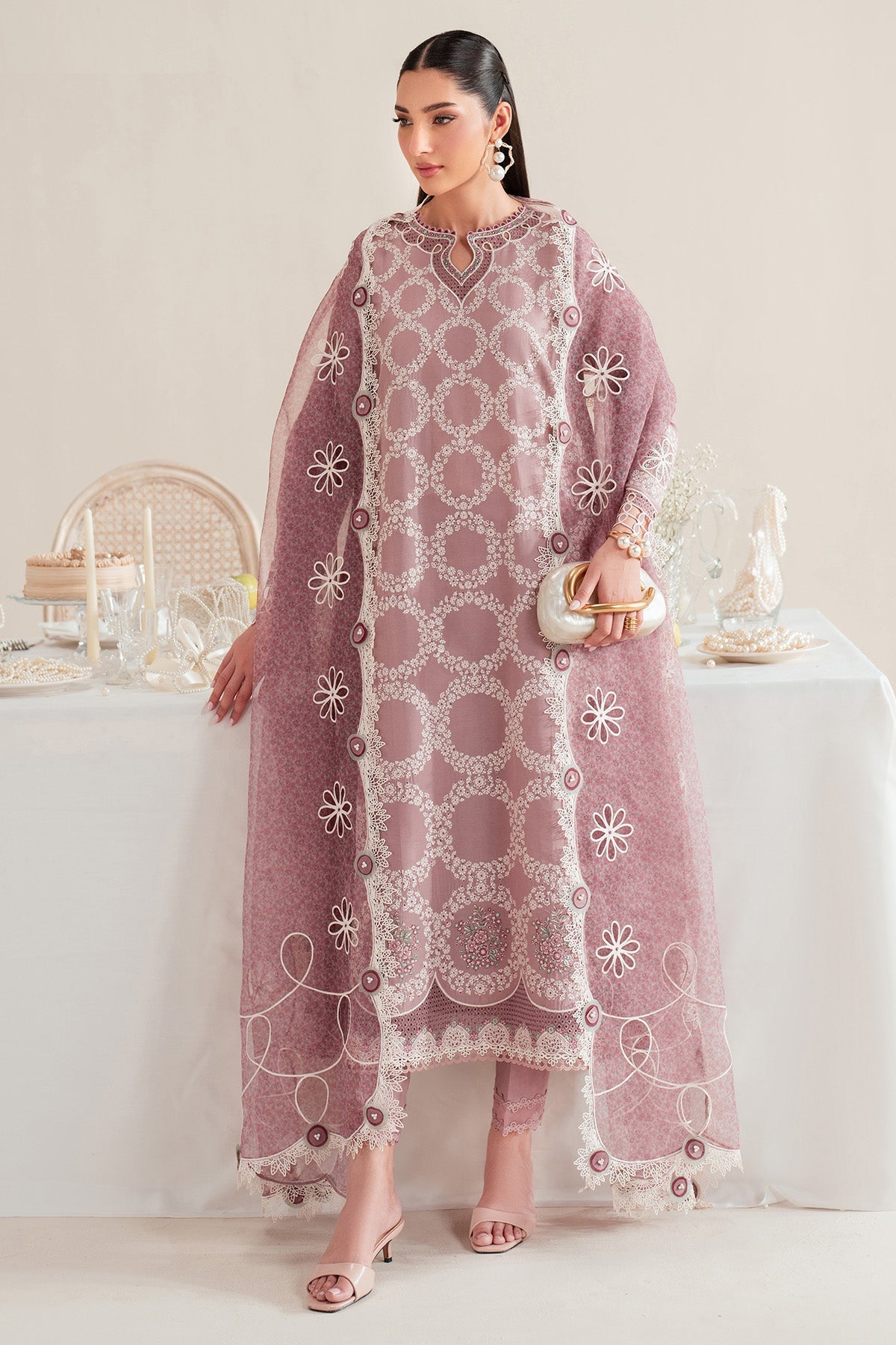 Jazmin | Iris Luxury Lawn 25 | IL'25-D10 - Official Jazmin stockist in UK - Sakeena London