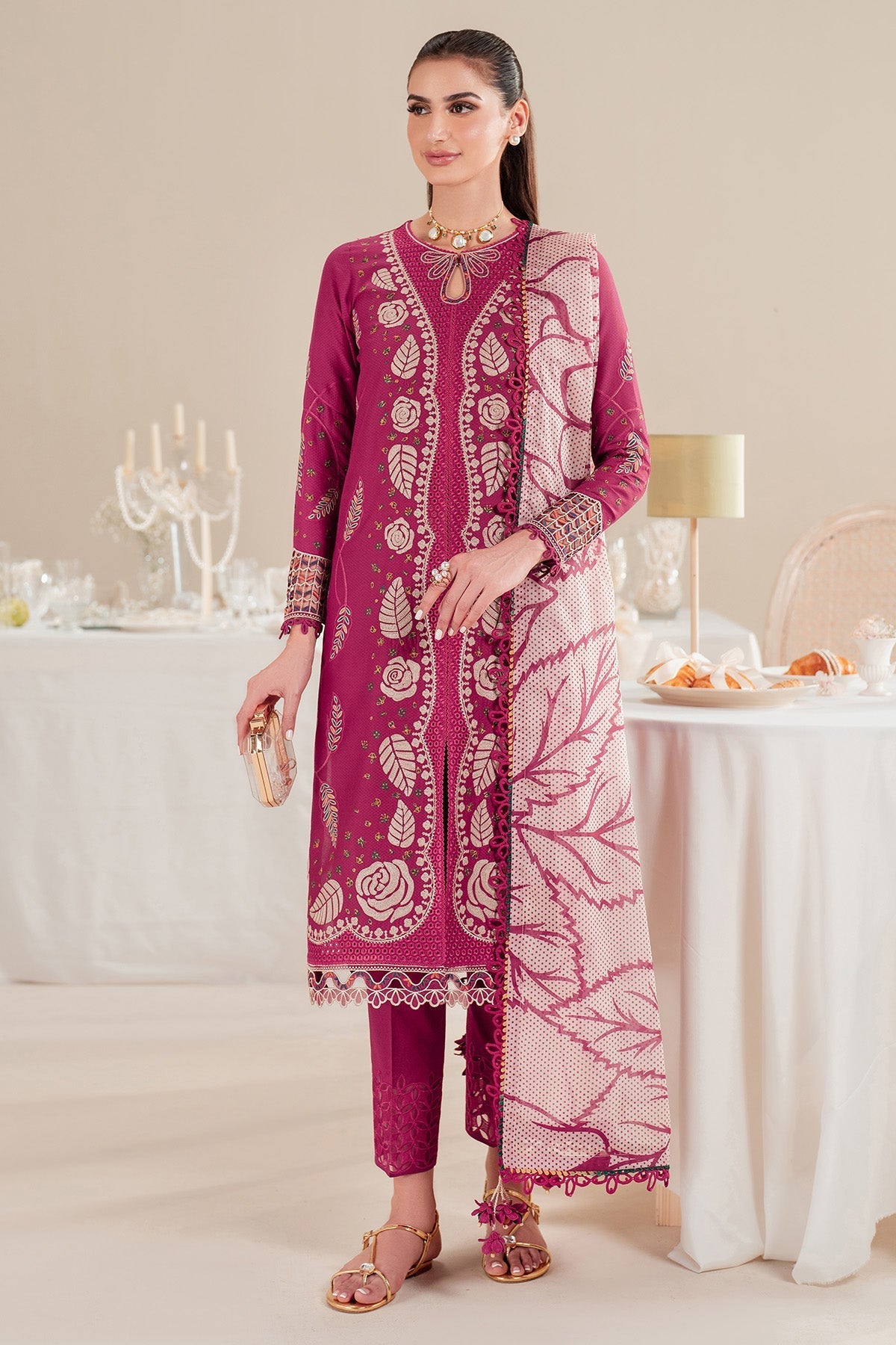 Jazmin | Iris Luxury Lawn 25 | IL'25-D05 - Official Jazmin stockist in UK - Sakeena London