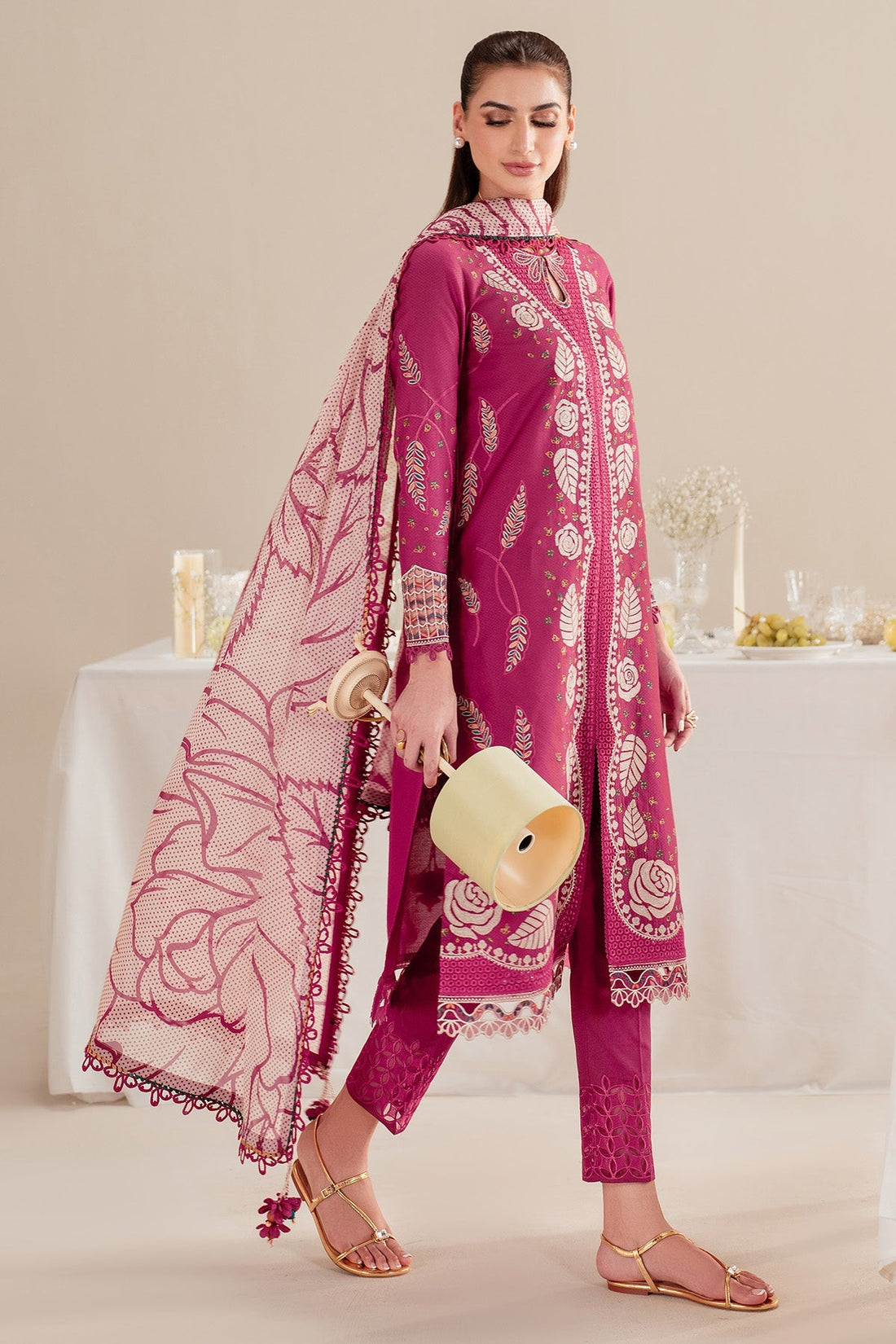 Jazmin | Iris Luxury Lawn 25 | IL'25-D05 - Official Jazmin stockist in UK - Sakeena London