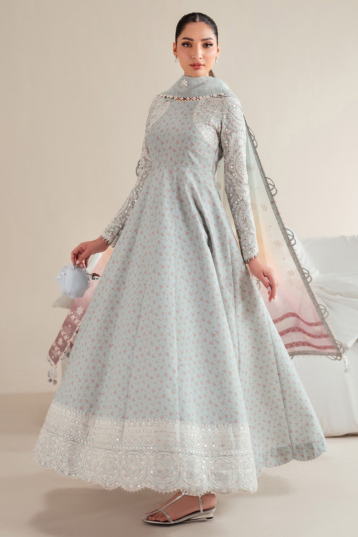 Jazmin | Iris Luxury Lawn 25 | IL'25-D04 - Official Jazmin stockist in UK - Sakeena London