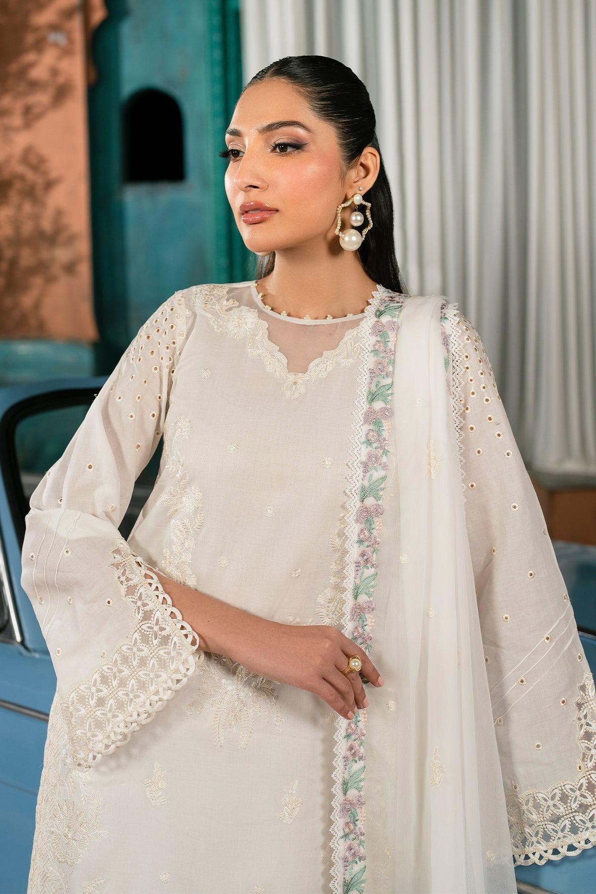 Zarif | Lamhay Luxury Eid Lawn 25 | 09 JANIRA - Official Zarif stockist in UK - Sakeena London