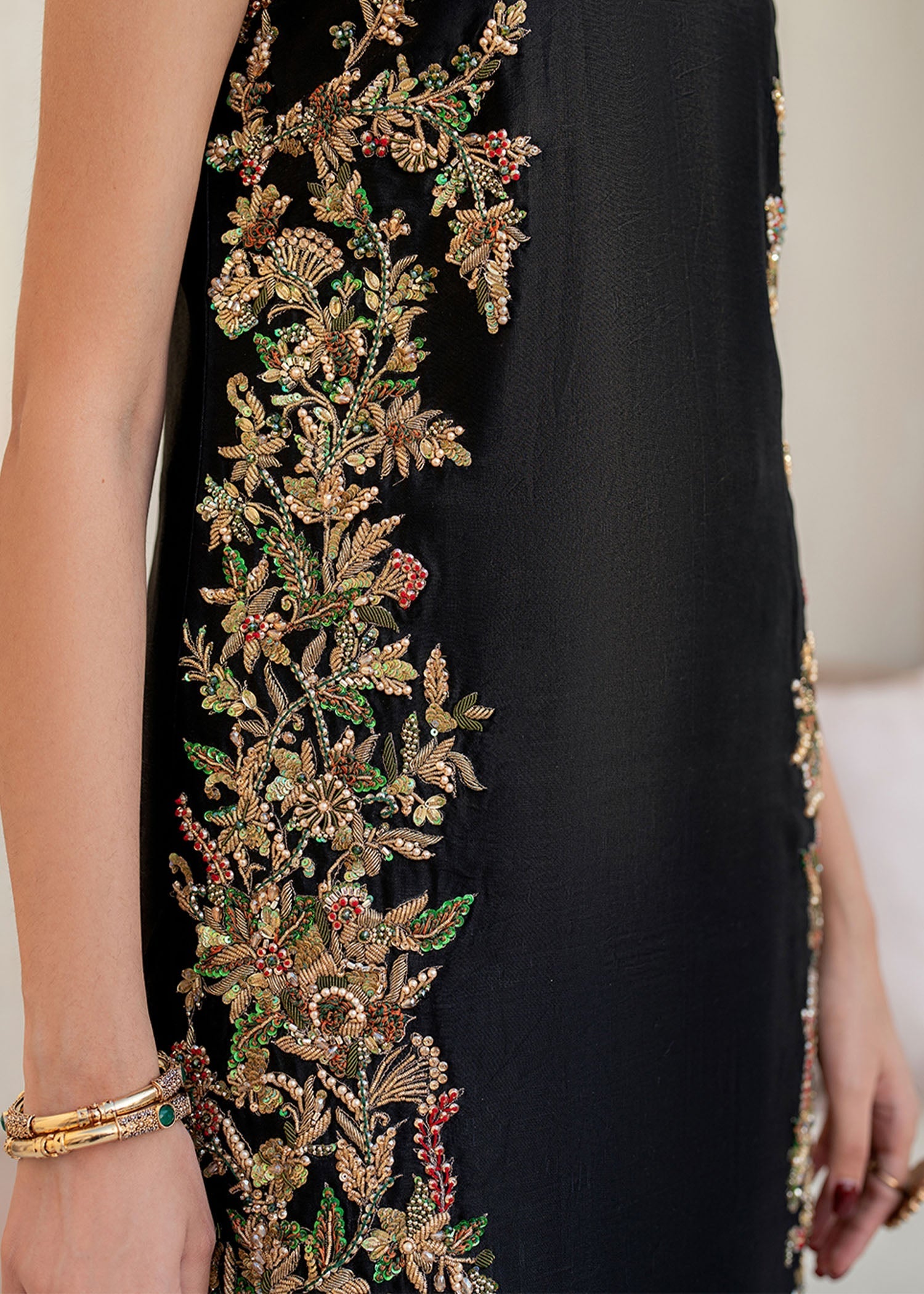 Dastoor | Maahi Luxury Pret 25 | Liyana - Official Dastoor stockist in UK - Sakeena London