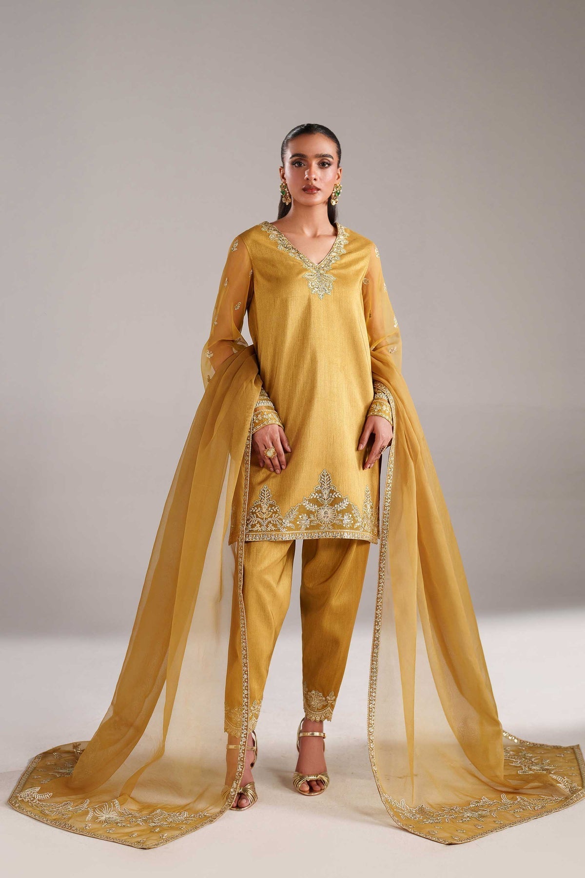 Akbar Aslam | Formal Pret | Paree