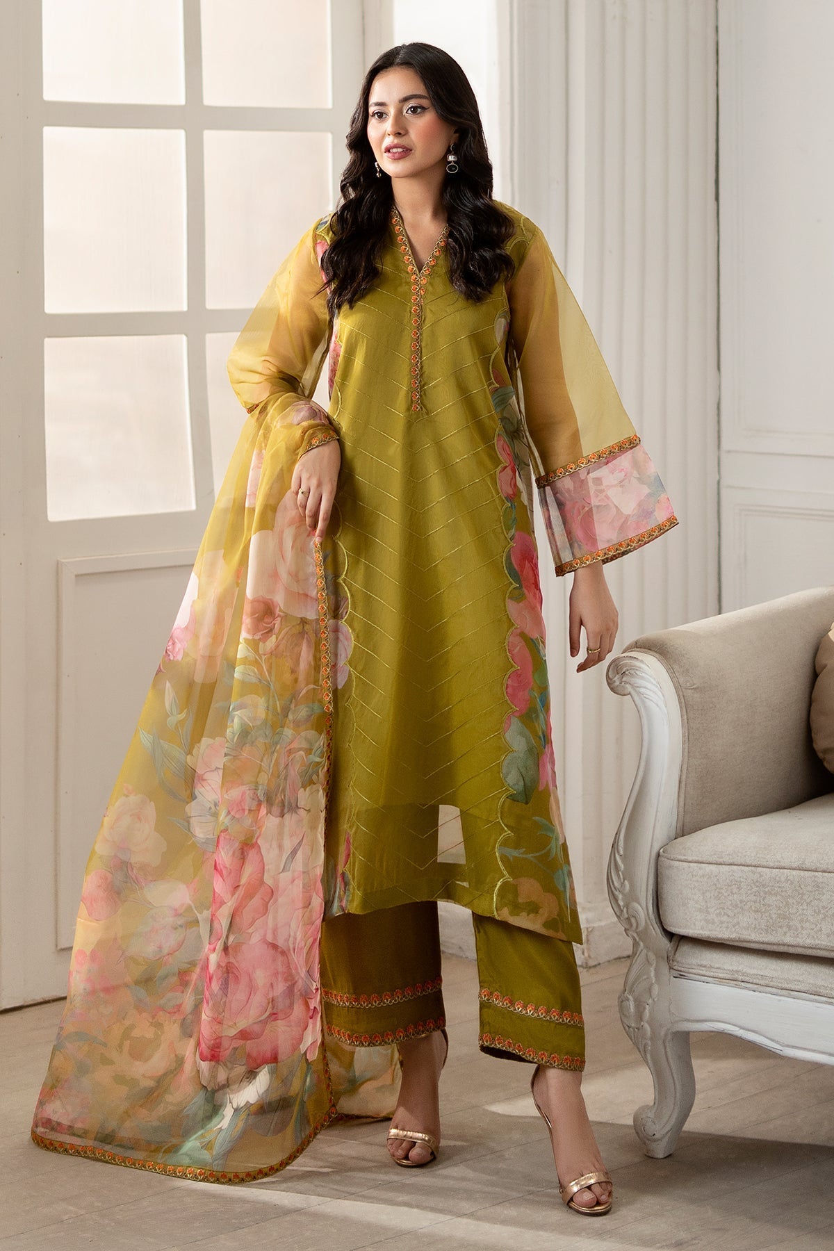 Charizma | Festive Pret | CMA-5-01S - Official Charizma stockist in UK - Sakeena London