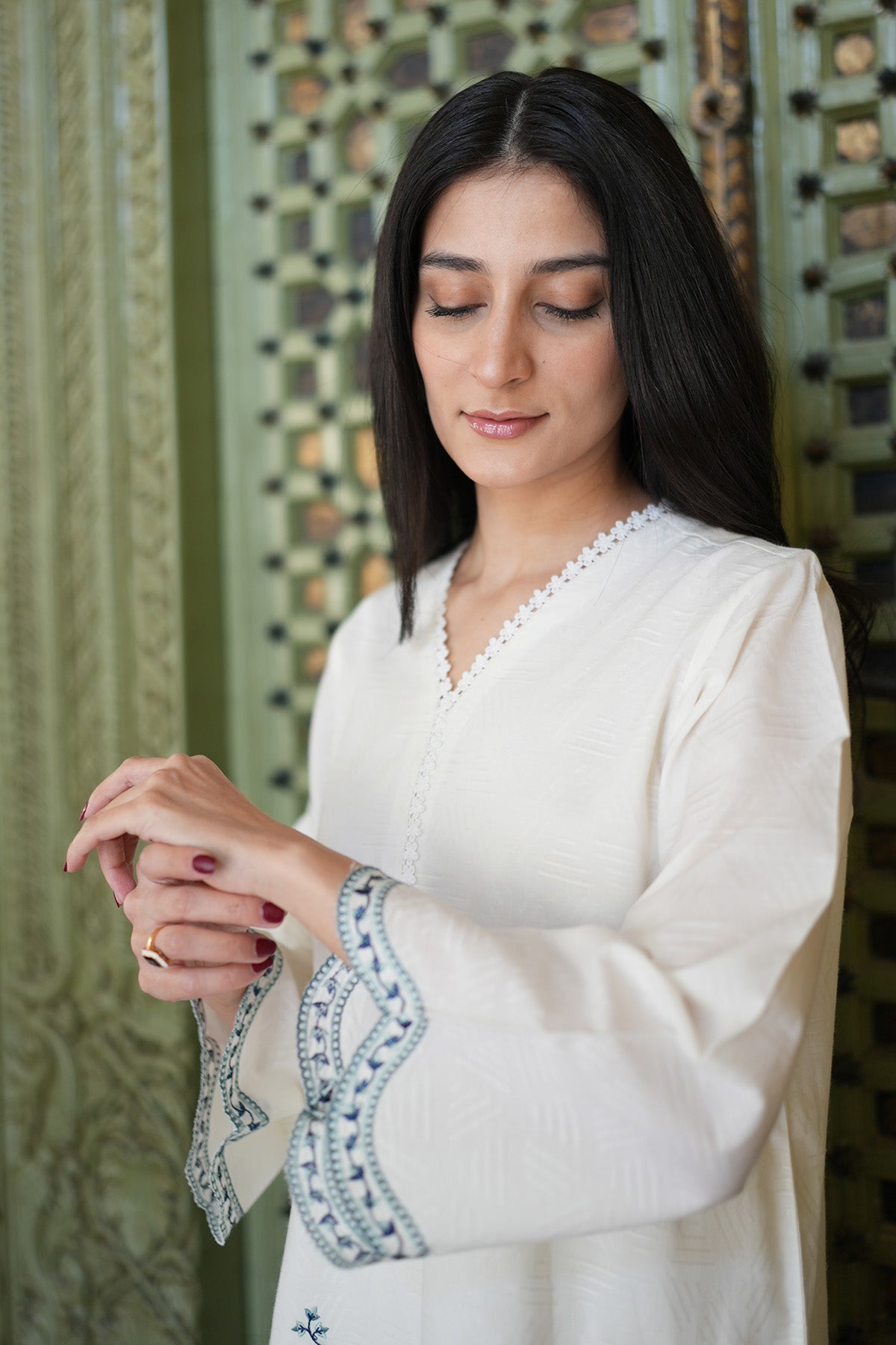 Sahar | Ready to Wear Basics | DoveÃ¢ÂÂS Grace - Official Sahar stockist in UK - Sakeena London