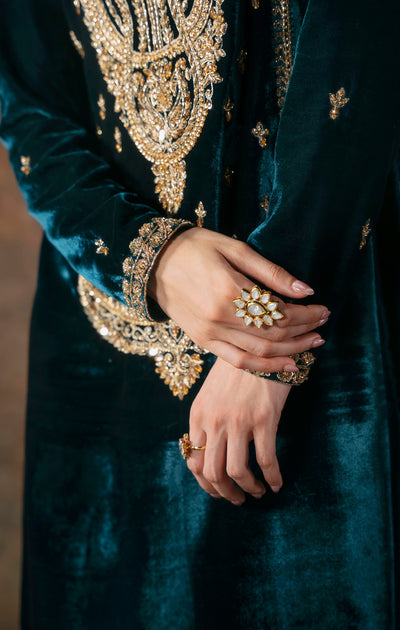 Maya | Viola Luxe Velvet 25 | ISLA - Official Maya stockist in UK - Sakeena London