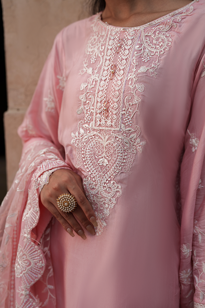 Saad Shaikh | Zaria Festive Pret 25 | BLUSH - Official Saad Shaikh stockist in UK - Sakeena London