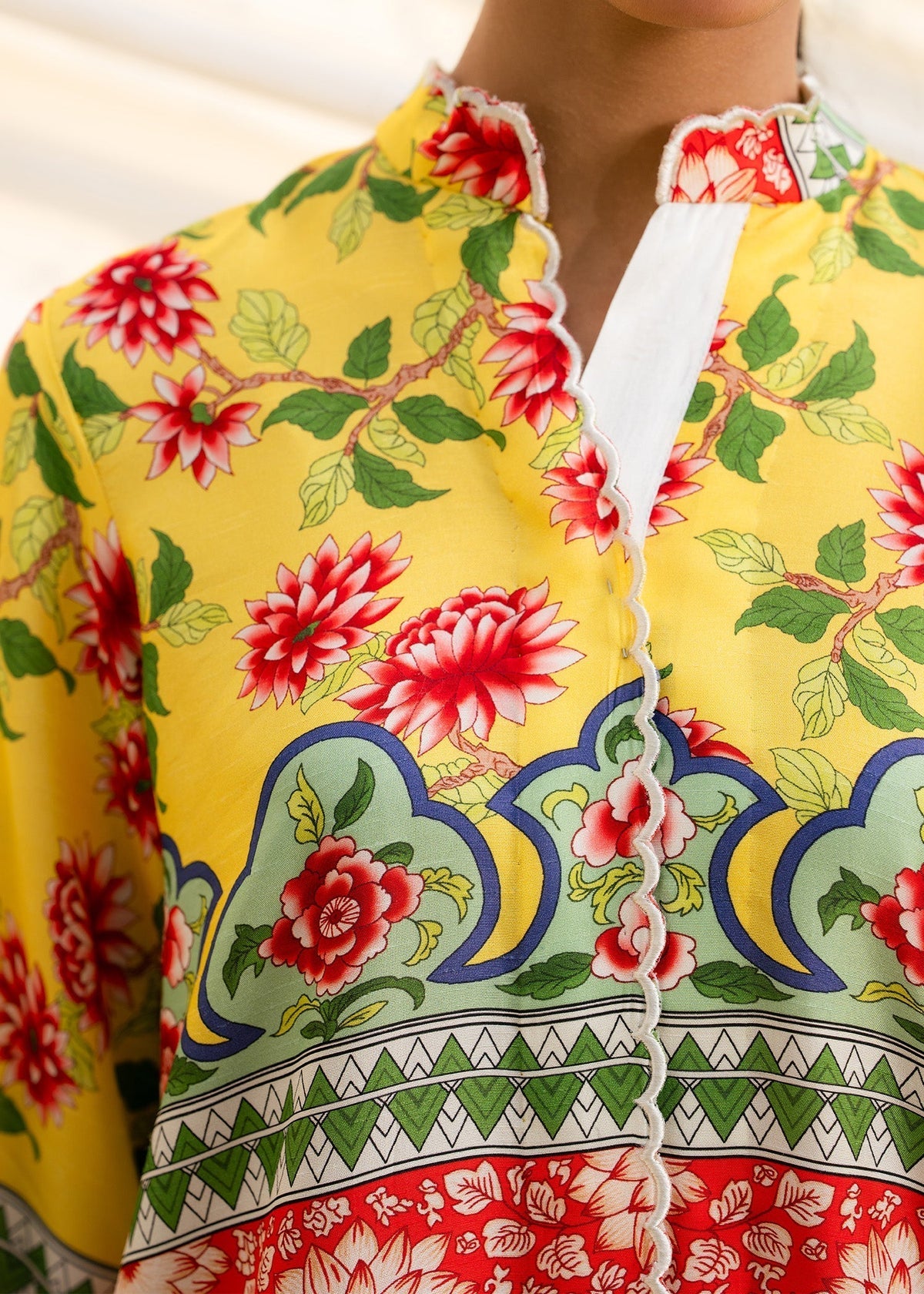 Mahgul | Ambi Bagh Silk Edit | Mahpareh