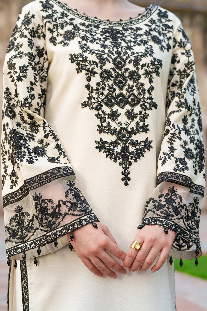 Saad Shaikh | Zaria Festive Pret 25 | ISLE - Official Saad Shaikh stockist in UK - Sakeena London