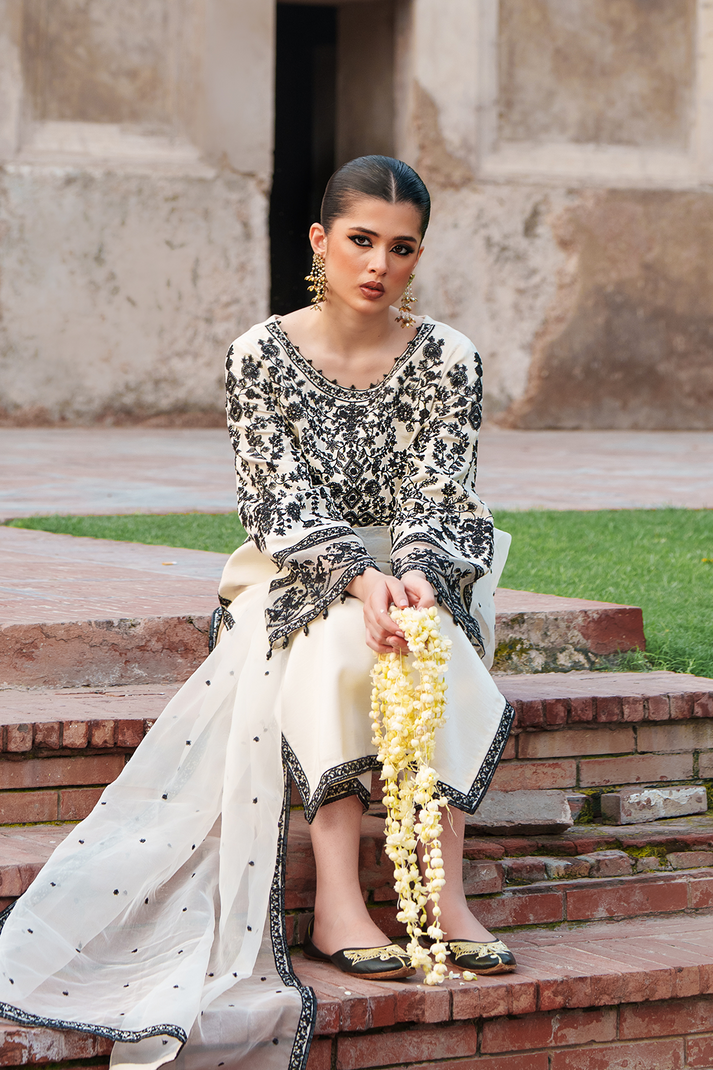 Saad Shaikh | Zaria Festive Pret 25 | ISLE - Official Saad Shaikh stockist in UK - Sakeena London