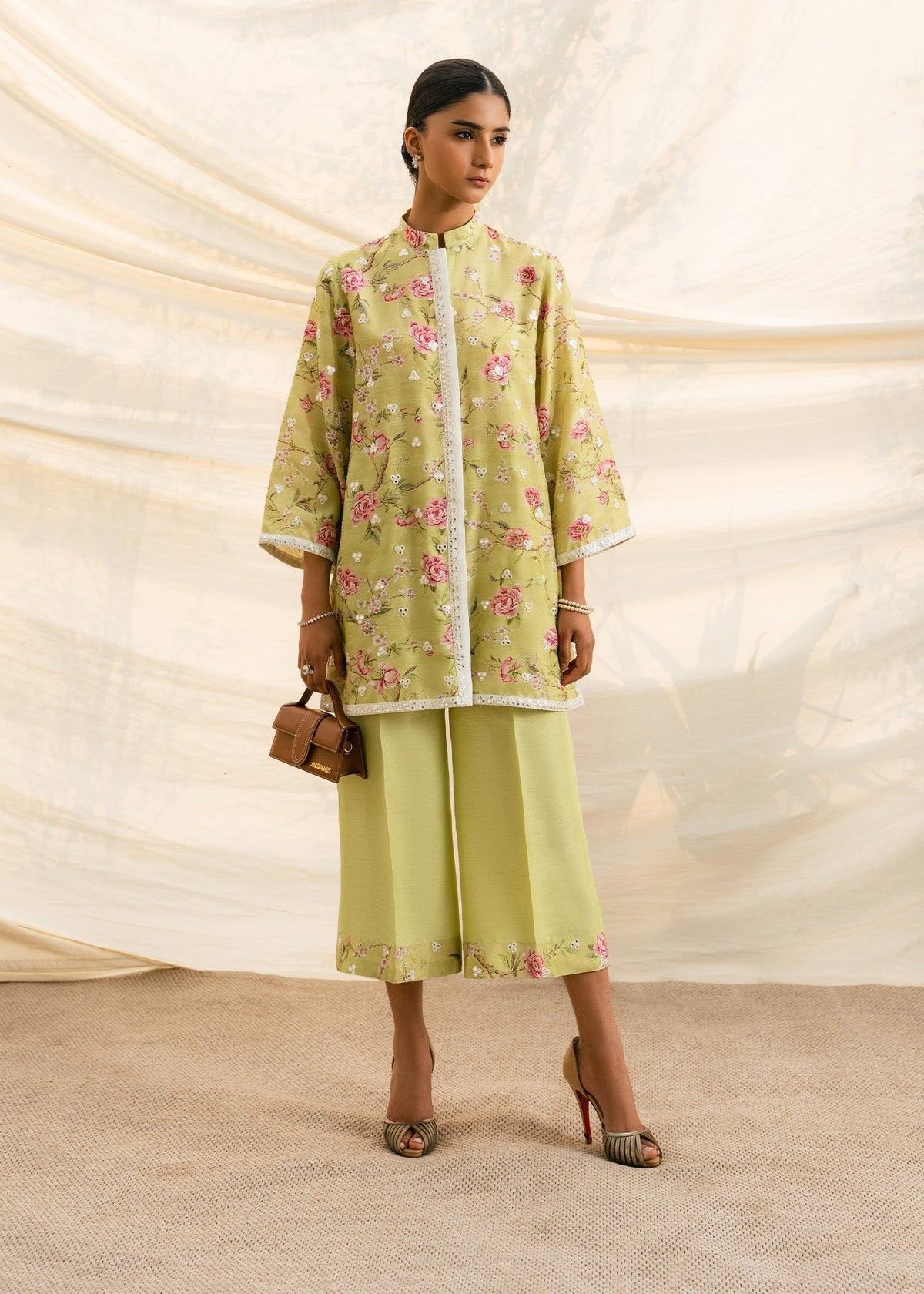 Mahgul | Ambi Bagh Silk Edit | Gulpari
