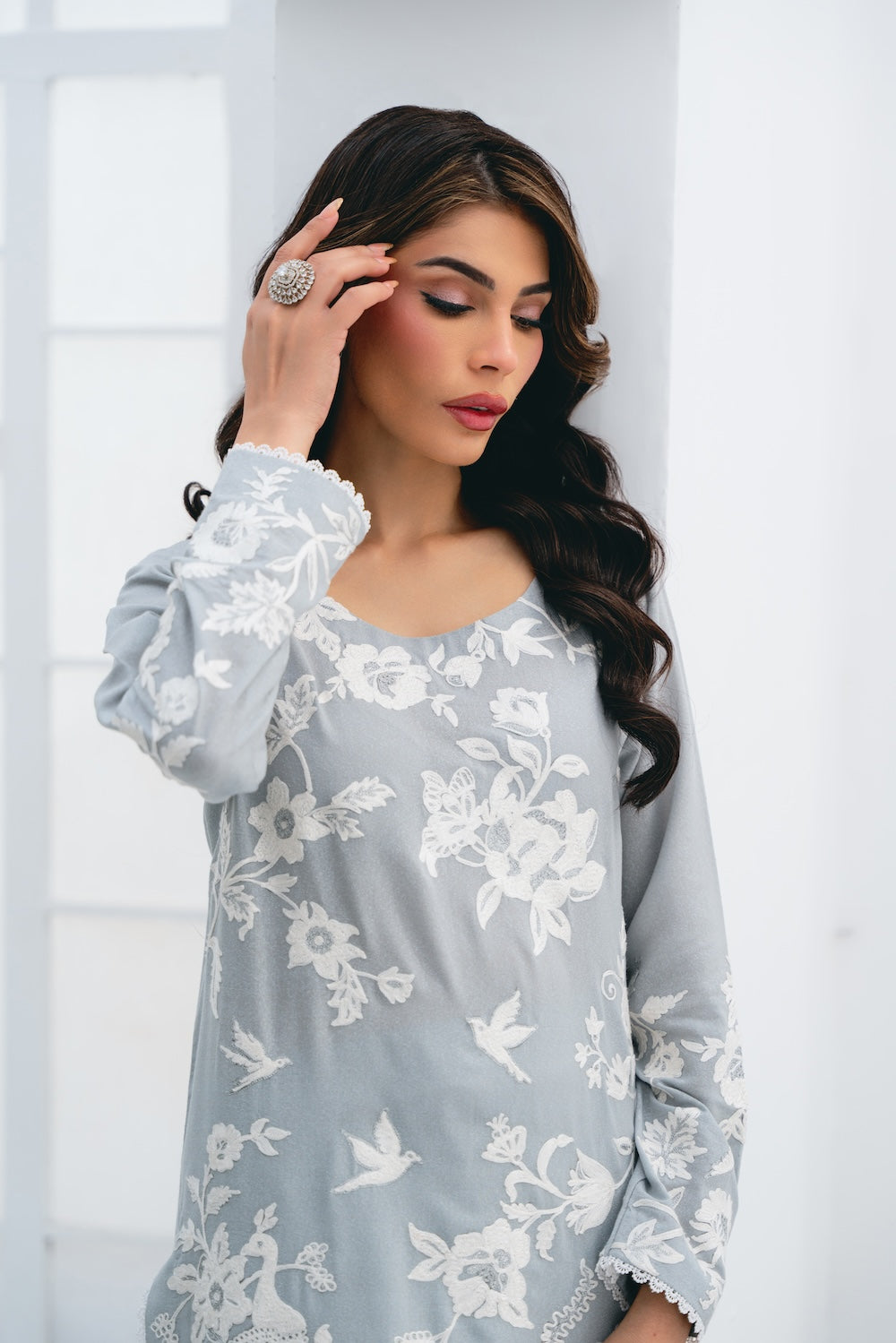 Vintage | Crism 24 | Zoe - Official Vintage stockist in UK - Sakeena London