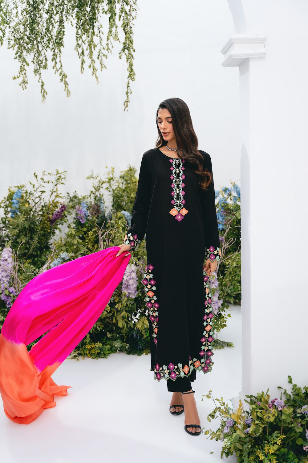 Vintage | Crism 24 | Tara - Official Vintage stockist in UK - Sakeena London