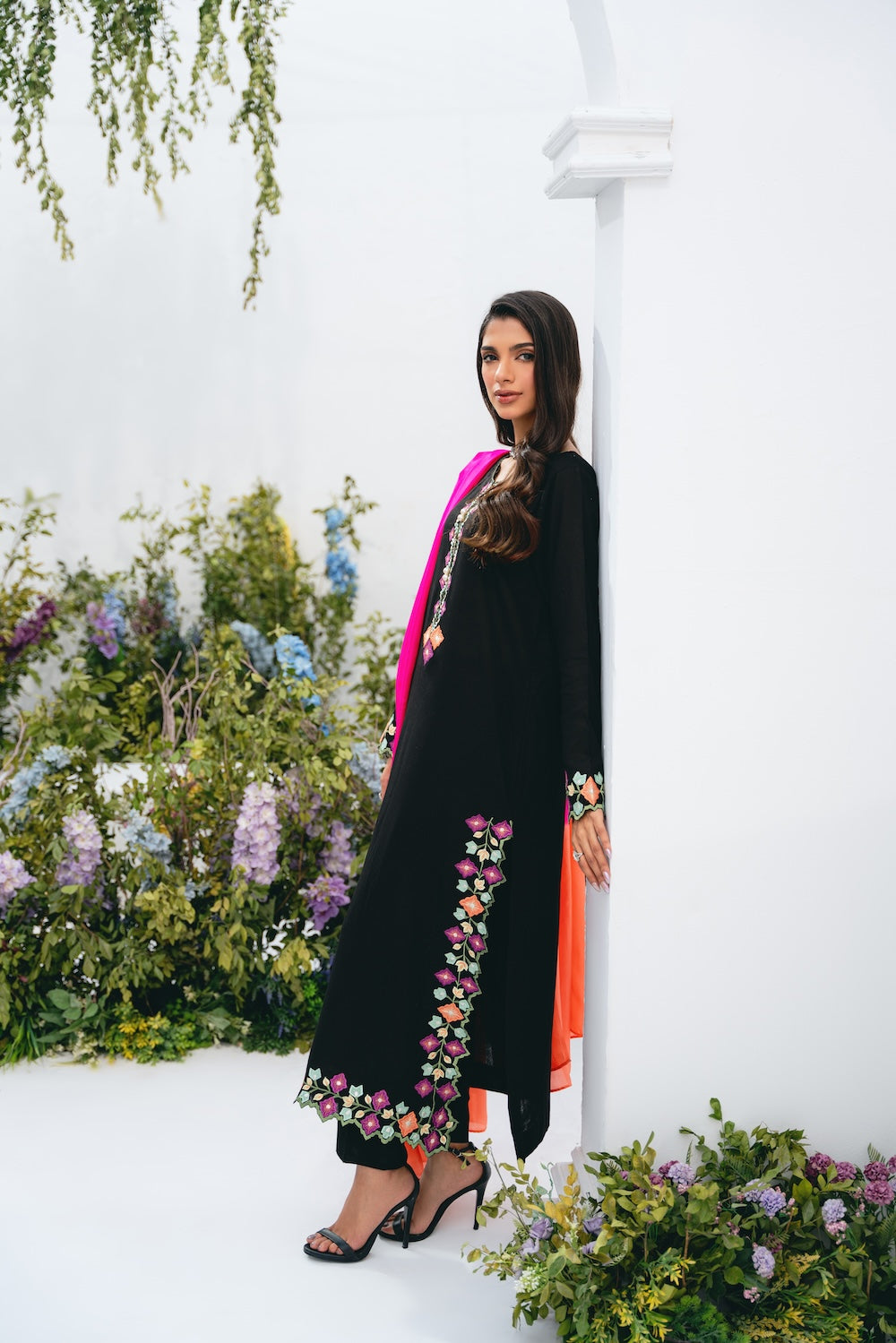 Vintage | Crism 24 | Tara - Official Vintage stockist in UK - Sakeena London