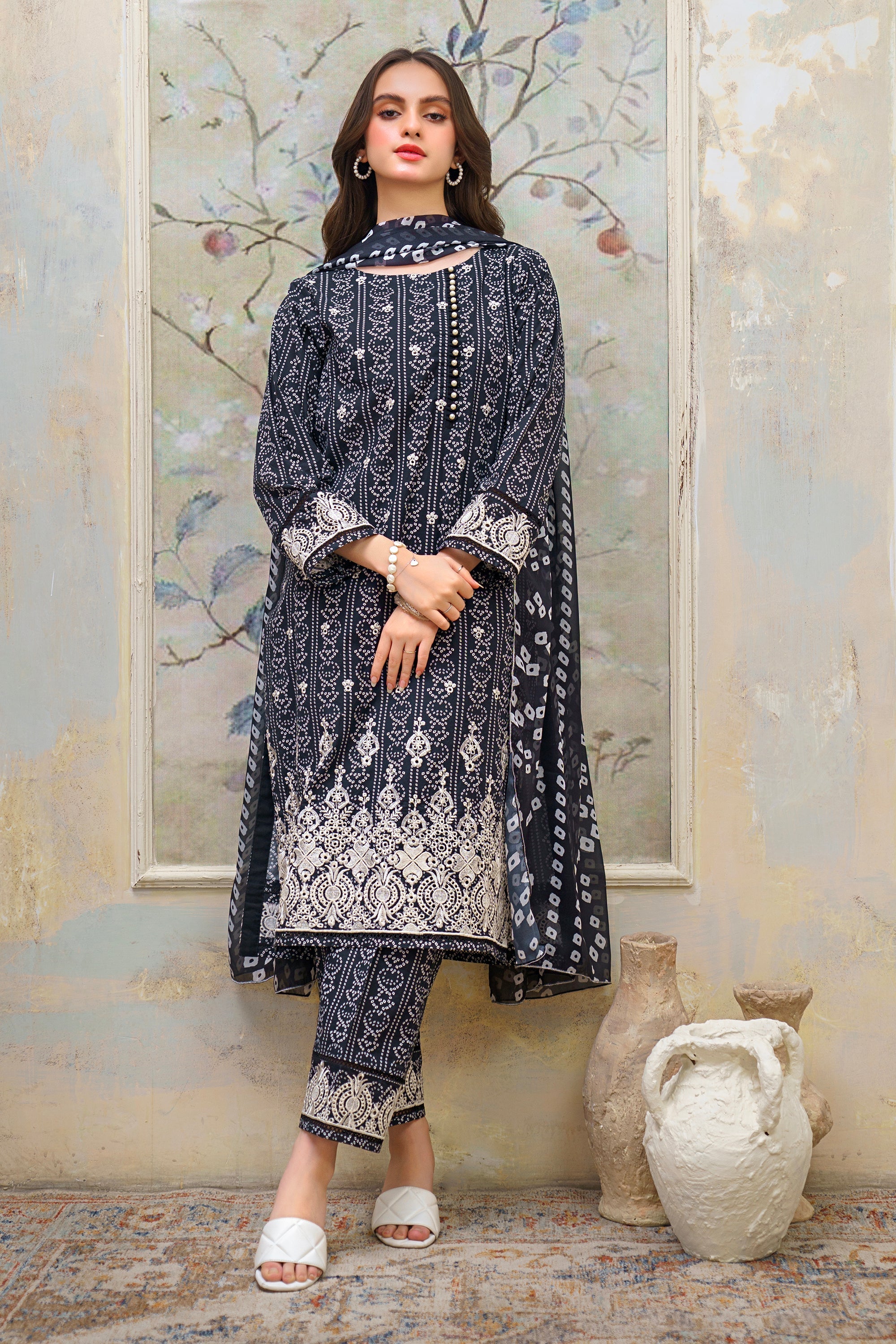 Hana | Floral Symphony | Black Twist - Official Hana stockist in UK - Sakeena London