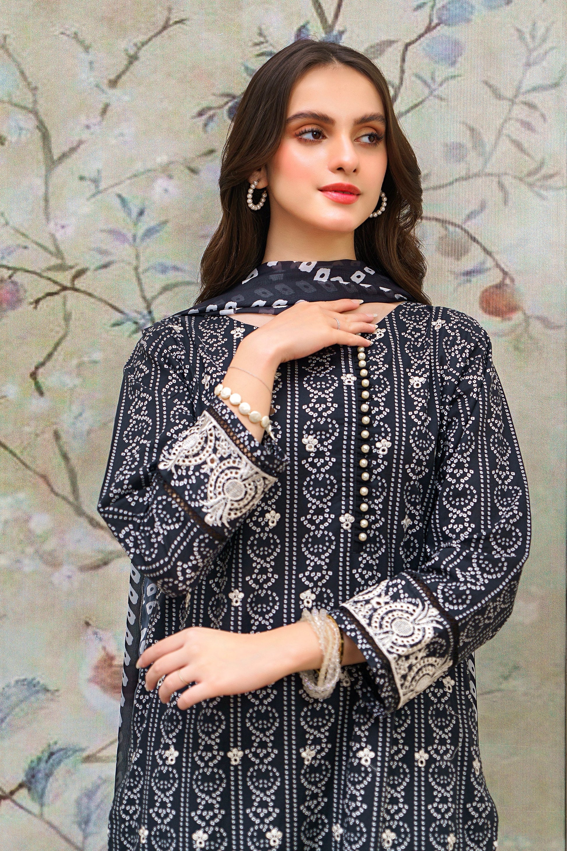 Hana | Floral Symphony | Black Twist - Official Hana stockist in UK - Sakeena London