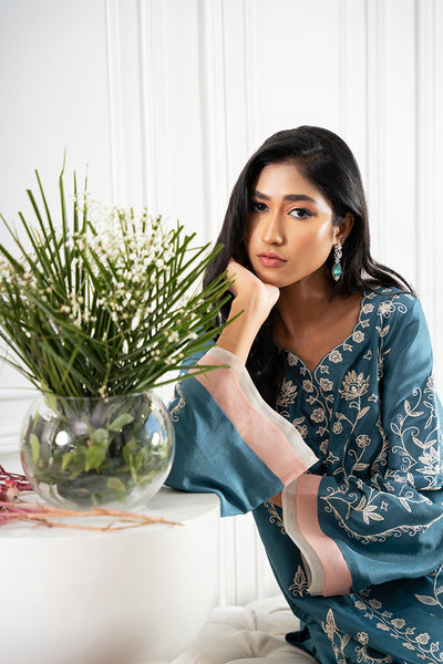 Amna Arshad | Zolu Collection 24 | Zuria - Official Amna Arshad stockist in UK - Sakeena London
