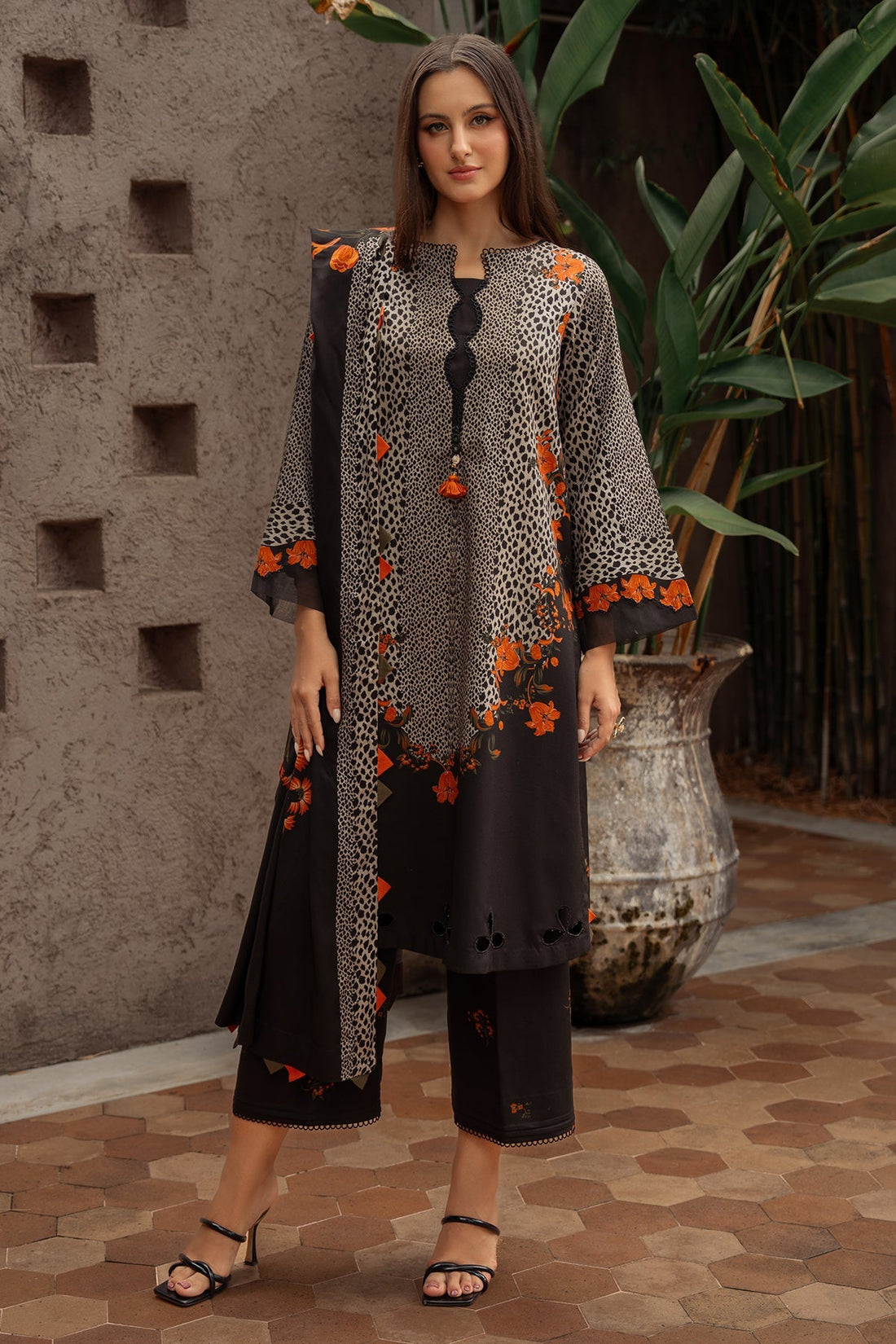 Charizma | C Prints Winter 25 | 3-PC Unstitched Printed Linen Collection CPW5-08 - Official Charizma stockist in UK - Sakeena London