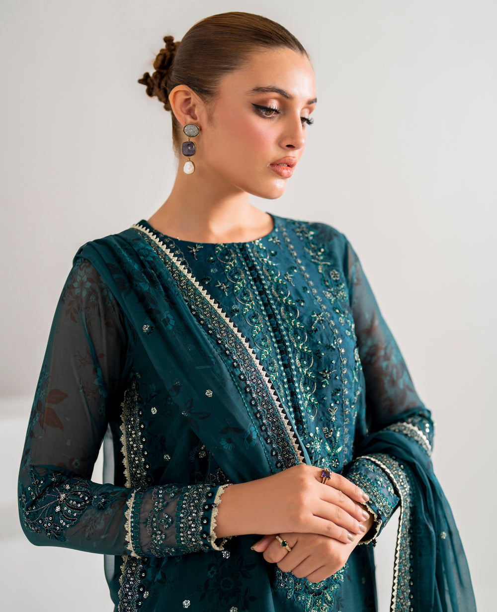 Xenia Formals | Raahi Luxury Formals | AURA - Official Xenia Formals stockist in UK - Sakeena London