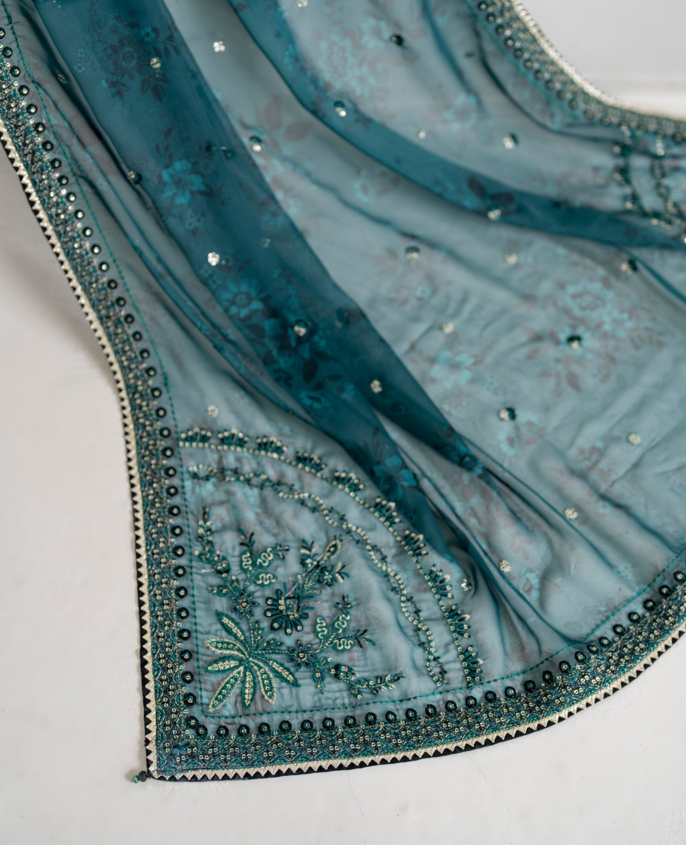 Xenia Formals | Raahi Luxury Formals | AURA - Official Xenia Formals stockist in UK - Sakeena London