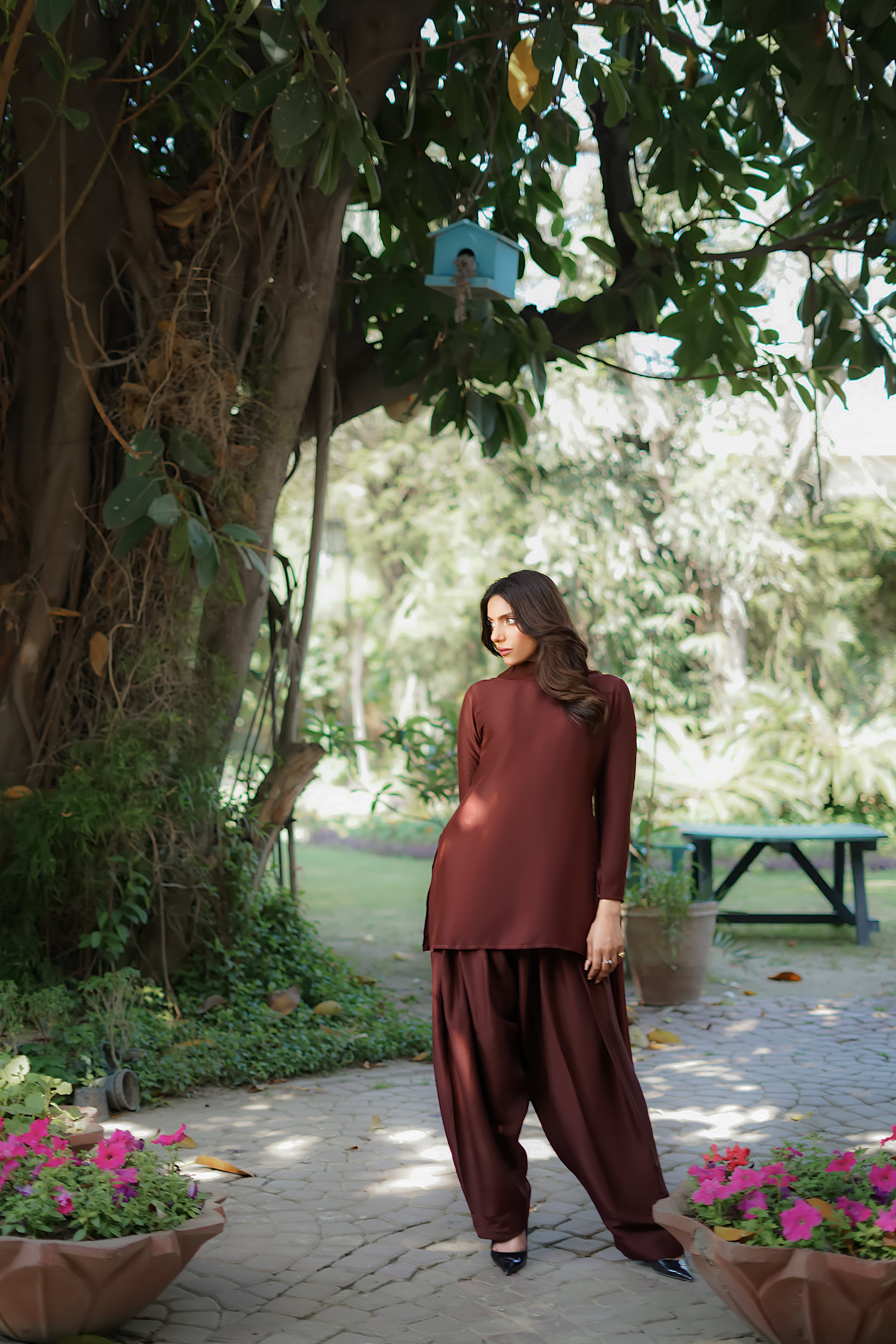 Erum Khan | Nue 25 | Espresso Gloe - Official Erum Khan stockist in UK - Sakeena London