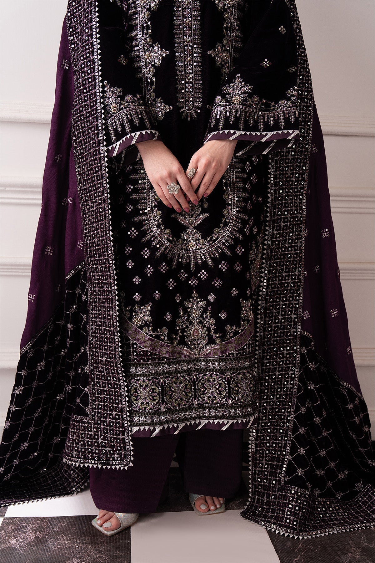 Raeesa Premium | Noirah Velvet | NV-001 - Official Raeesa Premium stockist in UK - Sakeena London