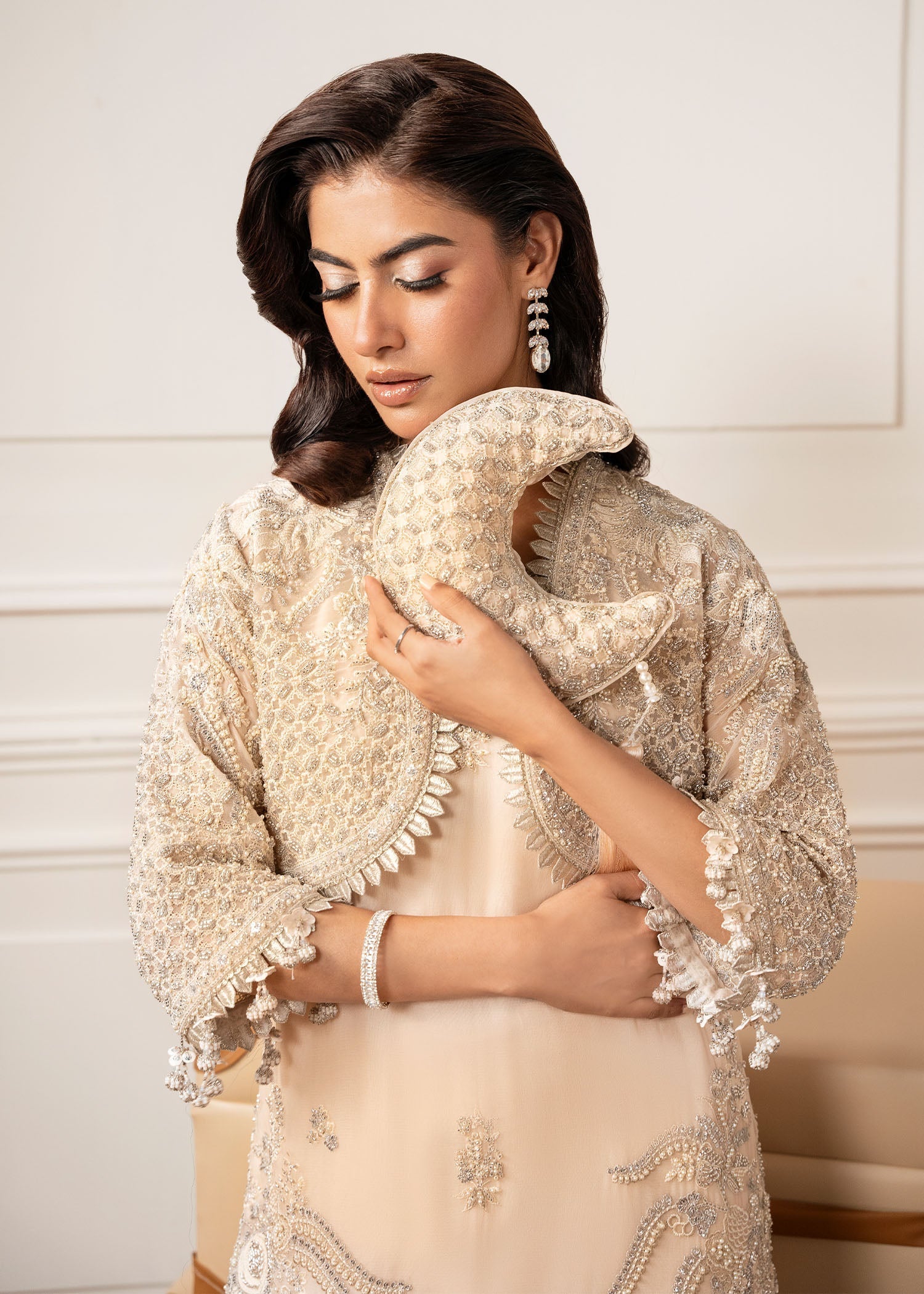 Zarizaa | Check in 5 Series | CREME