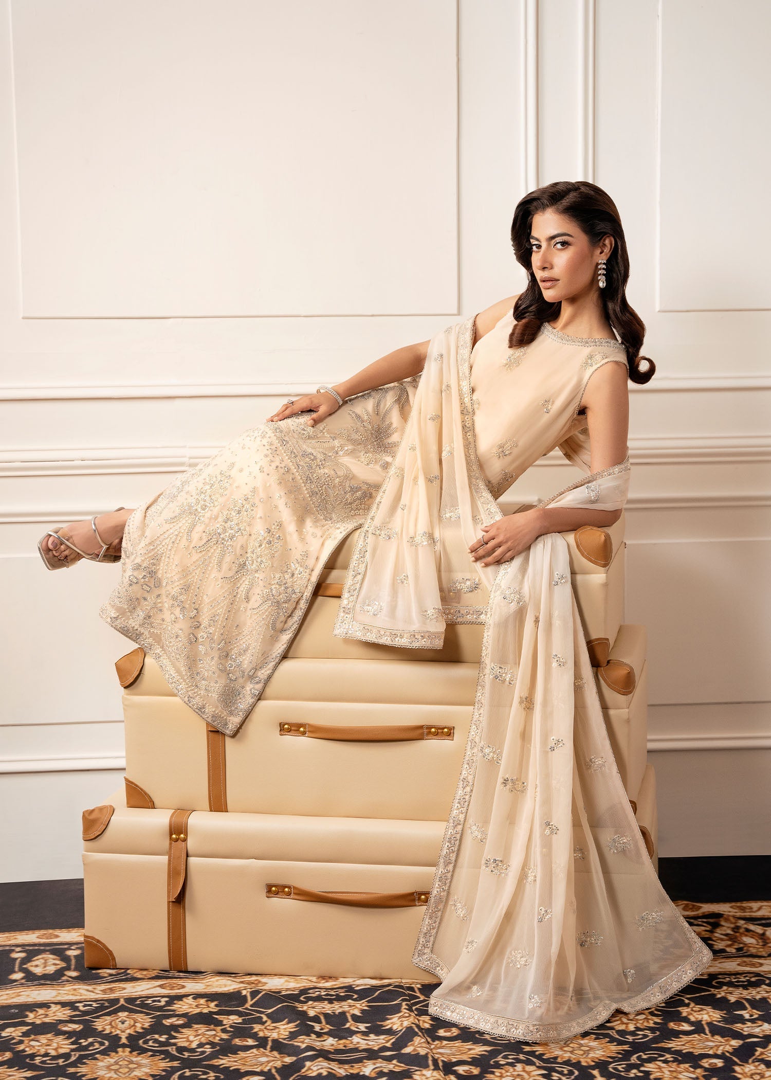 Zarizaa | Check in 5 Series | CREME