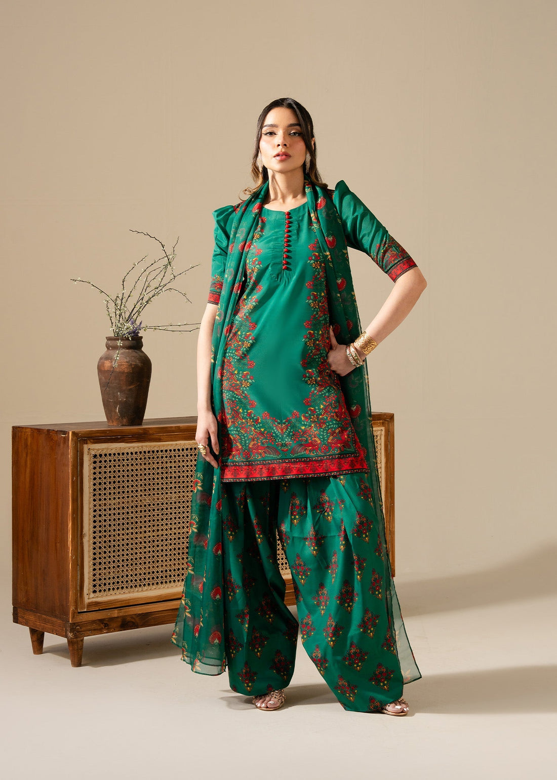 Maria Osama Khan | Retro Vol 3 | Vivian - Official Maria Osama Khan stockist in UK - Sakeena London