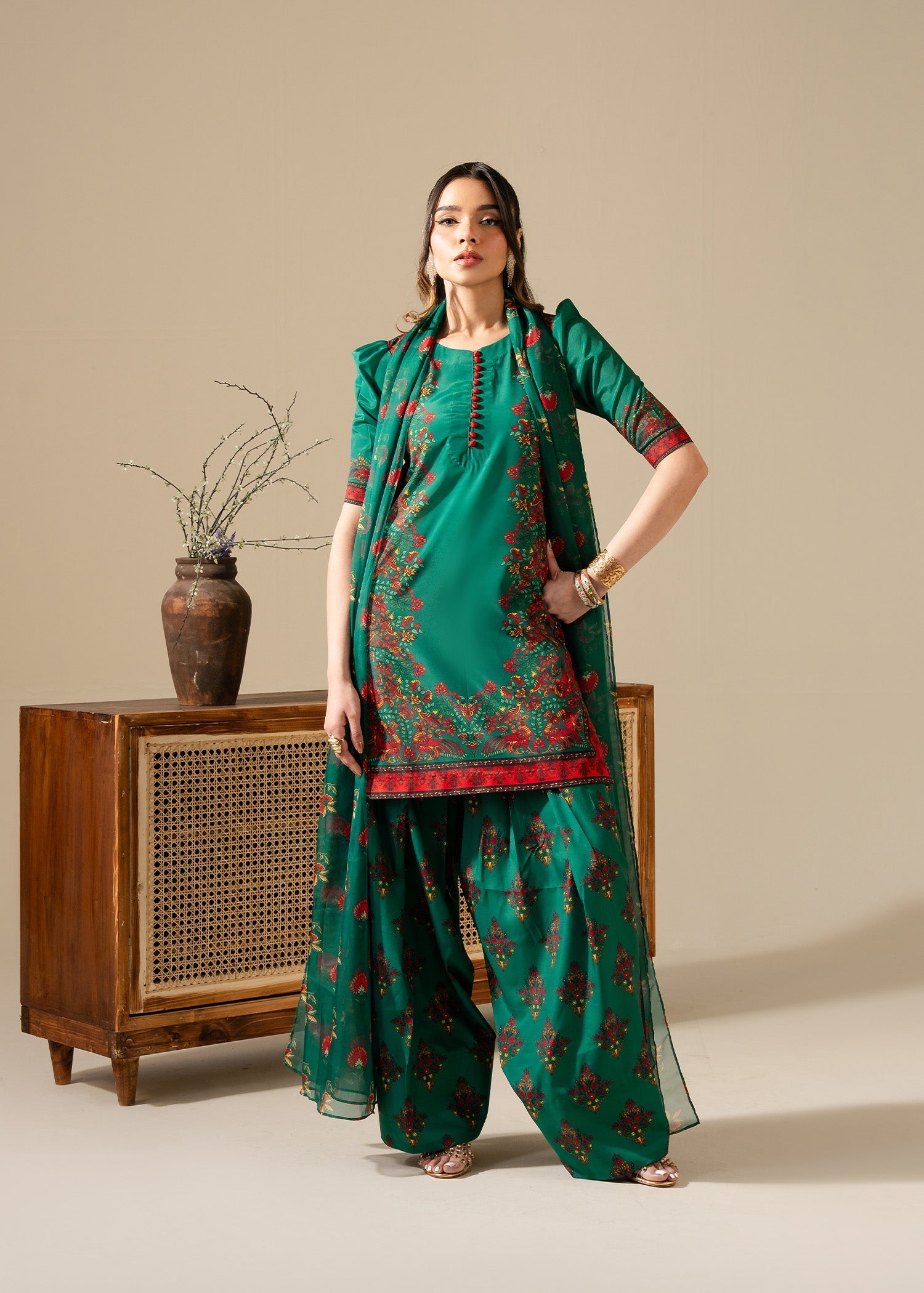 Maria Osama Khan | Retro Vol 3 | Vivian - Official Maria Osama Khan stockist in UK - Sakeena London