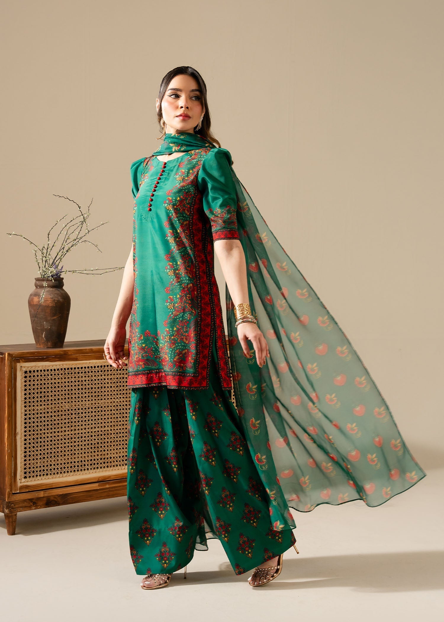 Maria Osama Khan | Retro Vol 3 | Vivian - Official Maria Osama Khan stockist in UK - Sakeena London