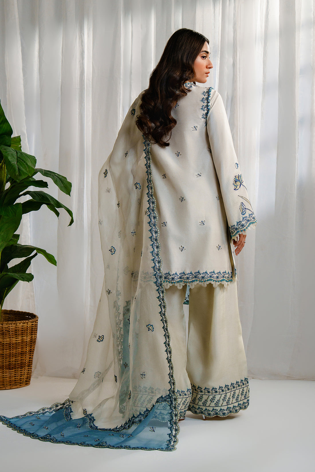 Nyra | Luxe Line Pret | Avera - Official Nyra stockist in UK - Sakeena London