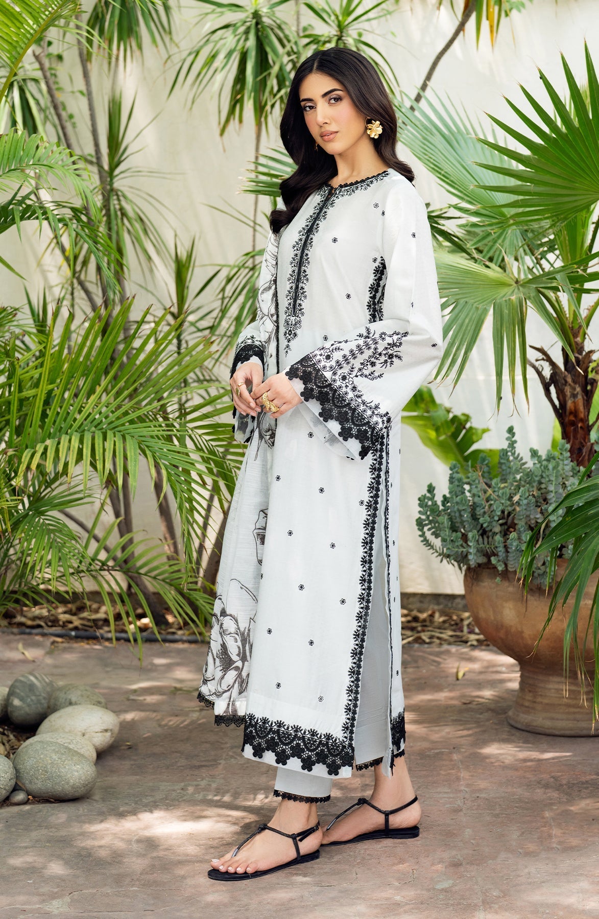 Zarif | Nura Textured Lawn 25 | REEHA - Official Zarif stockist in UK - Sakeena London