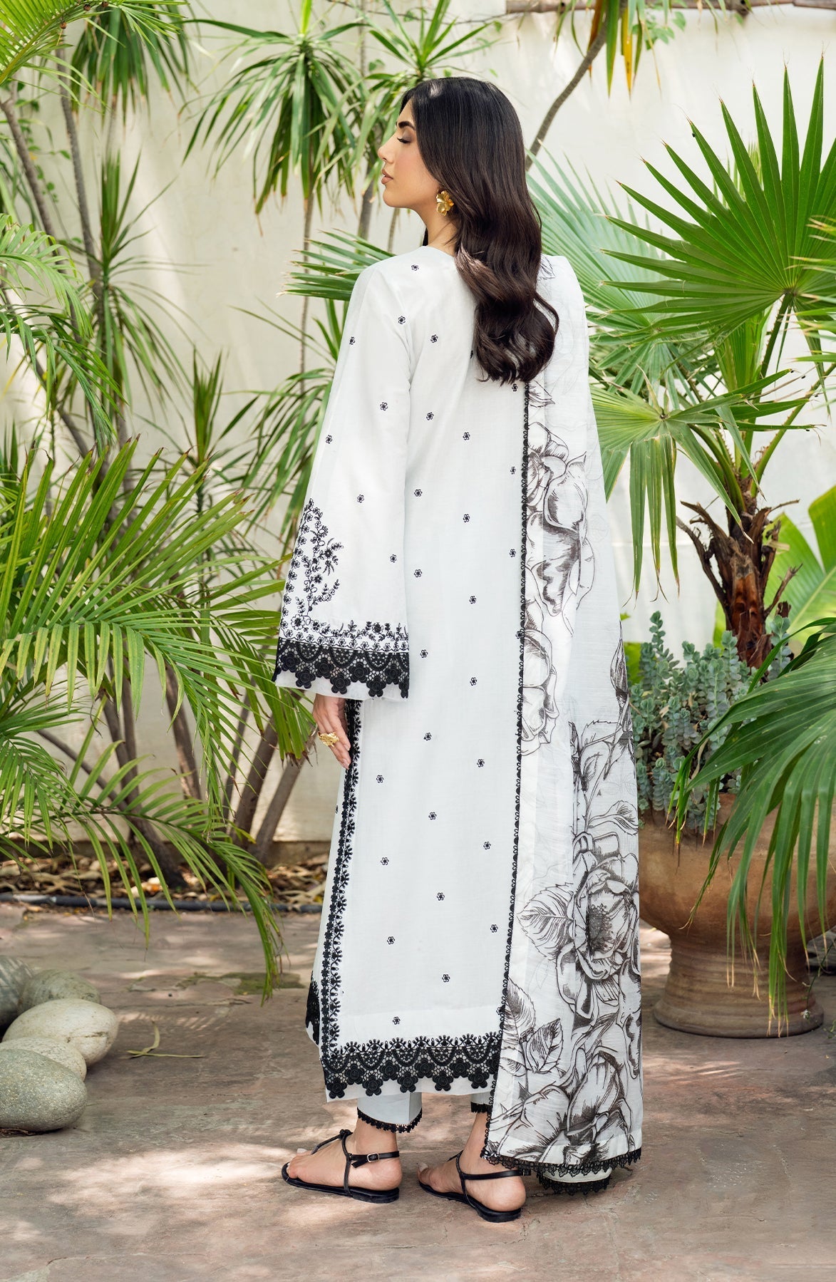 Zarif | Nura Textured Lawn 25 | REEHA - Official Zarif stockist in UK - Sakeena London