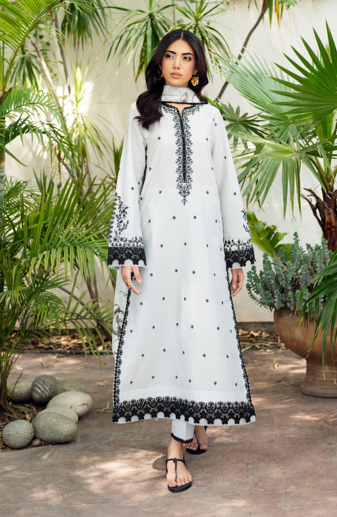 Zarif | Nura Textured Lawn 25 | REEHA - Official Zarif stockist in UK - Sakeena London
