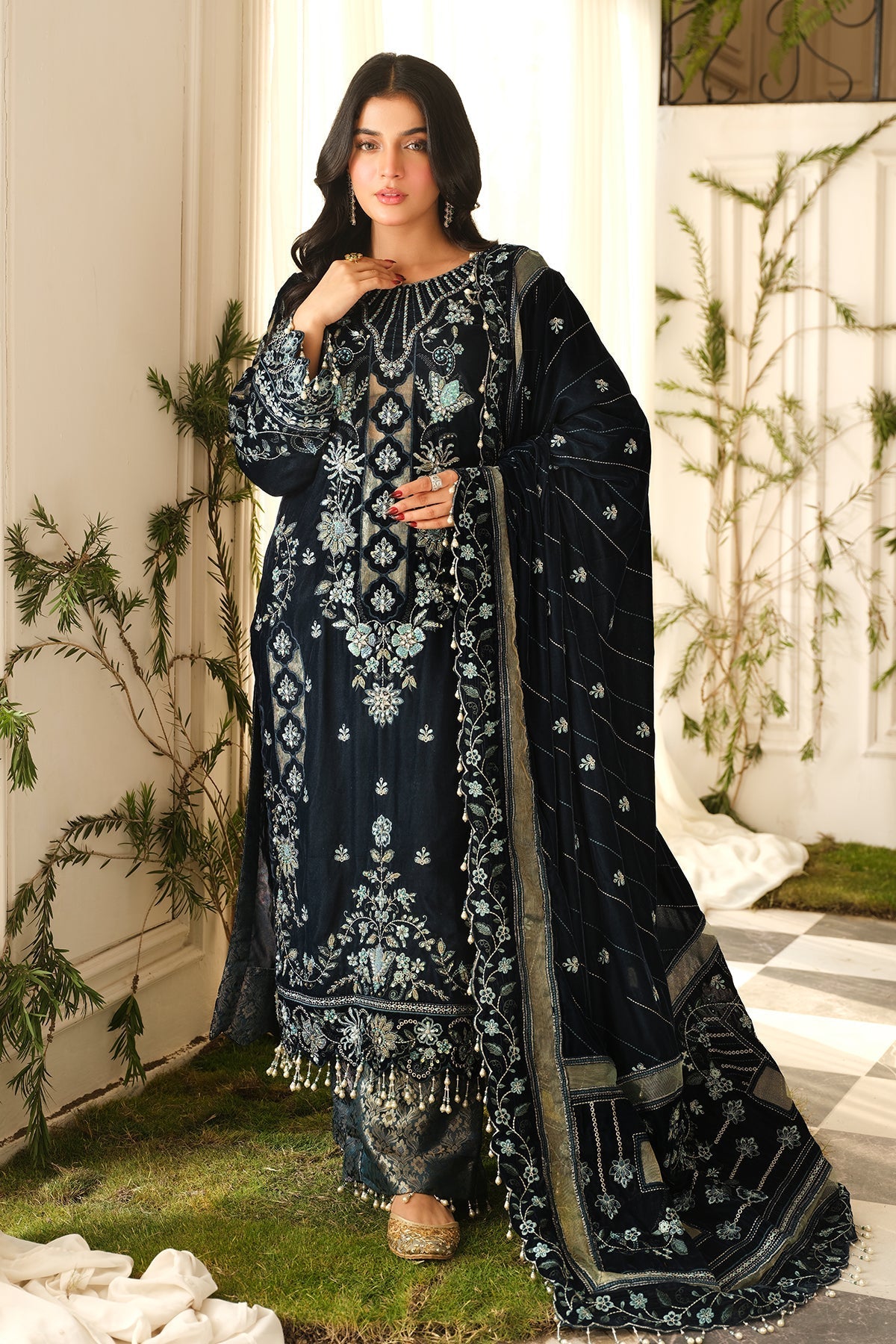Raeesa Premium | Sheen Luxury Velvet | Zeve - Official Raeesa Premium stockist in UK - Sakeena London
