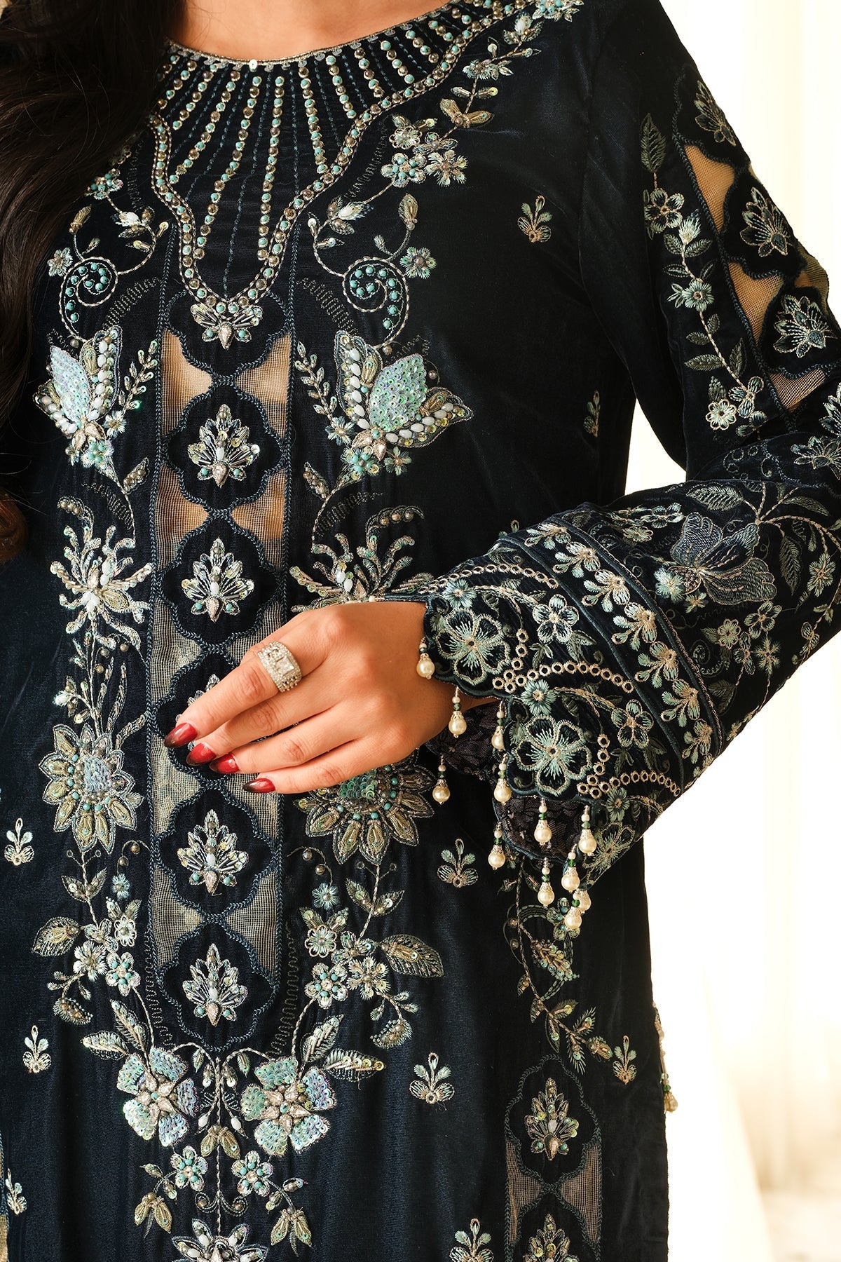 Raeesa Premium | Sheen Luxury Velvet | Zeve - Official Raeesa Premium stockist in UK - Sakeena London