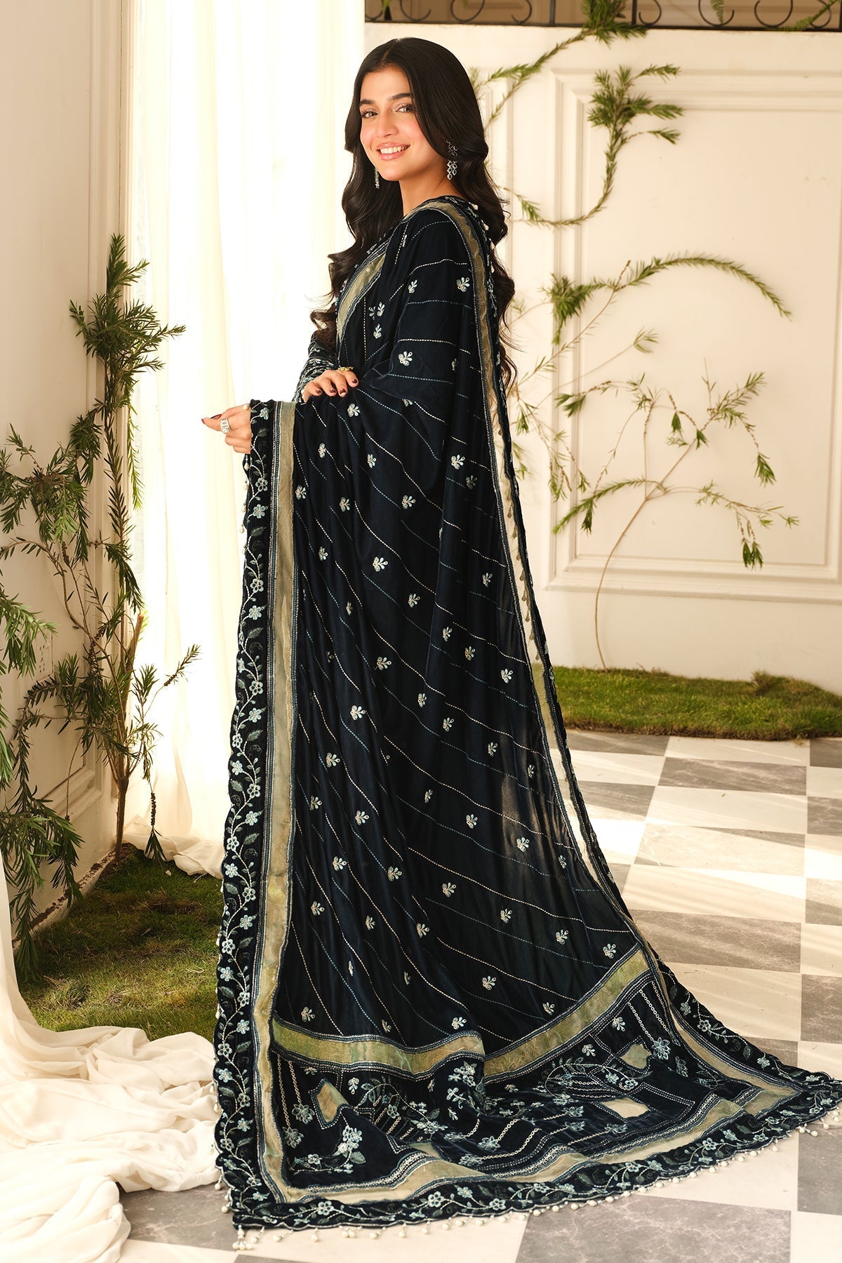 Raeesa Premium | Sheen Luxury Velvet | Zeve - Official Raeesa Premium stockist in UK - Sakeena London