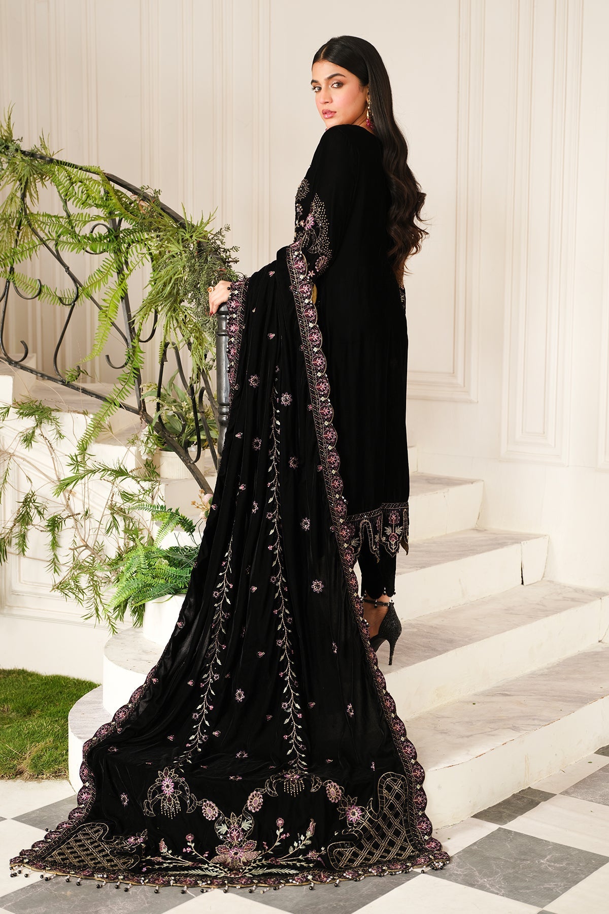 Raeesa Premium | Sheen Luxury Velvet | Noir - Official Raeesa Premium stockist in UK - Sakeena London