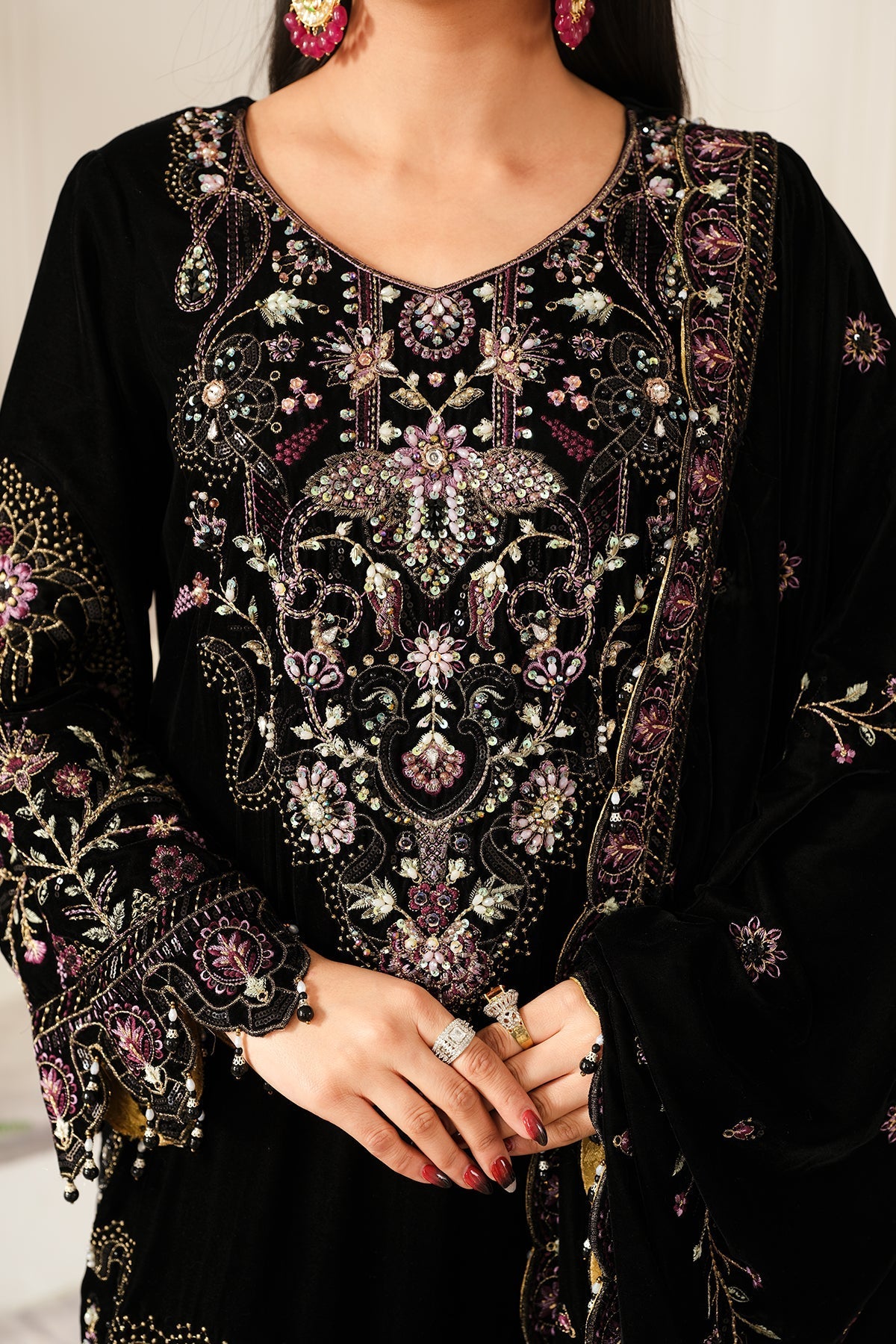 Raeesa Premium | Sheen Luxury Velvet | Noir - Official Raeesa Premium stockist in UK - Sakeena London