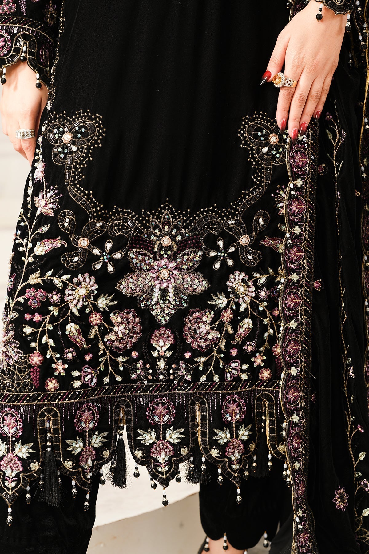 Raeesa Premium | Sheen Luxury Velvet | Noir - Official Raeesa Premium stockist in UK - Sakeena London