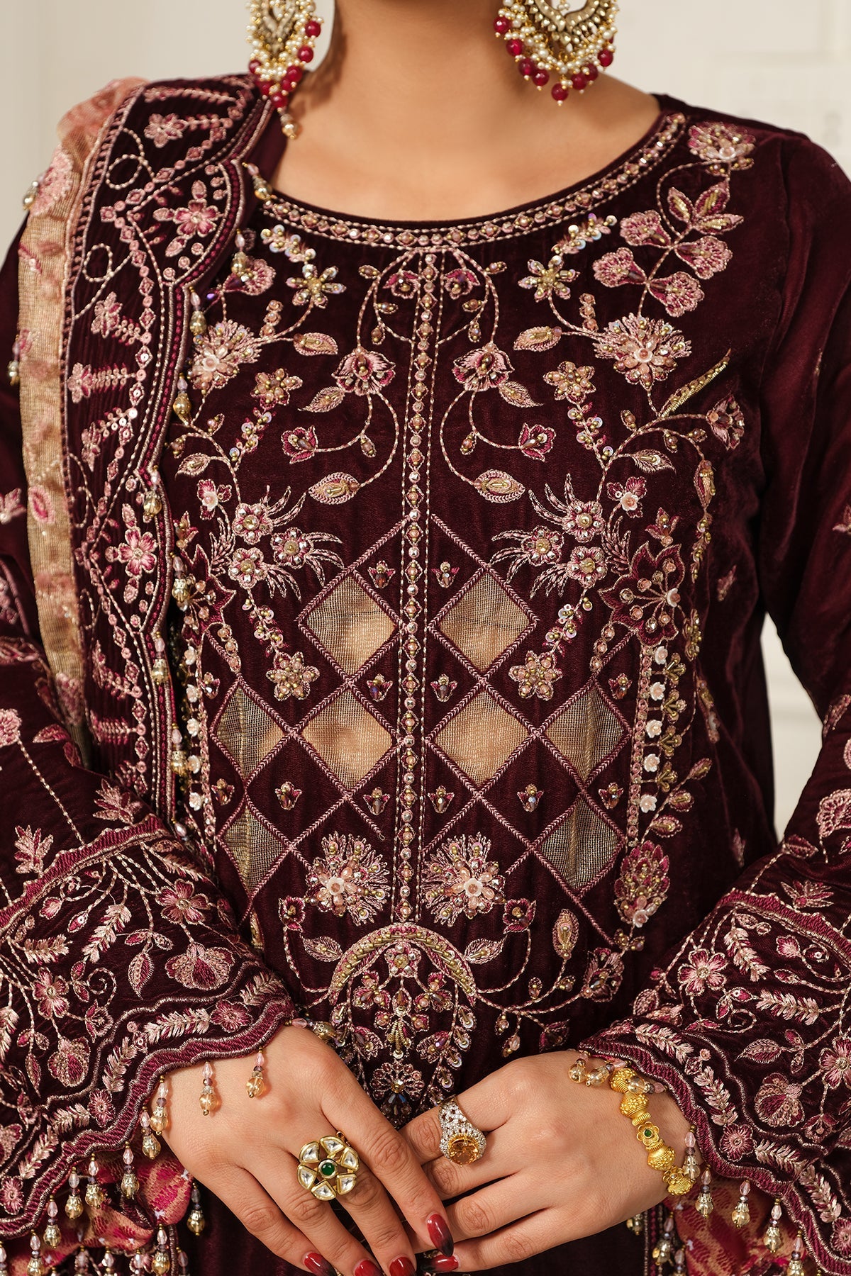 Raeesa Premium | Sheen Luxury Velvet | Poosh - Official Raeesa Premium stockist in UK - Sakeena London
