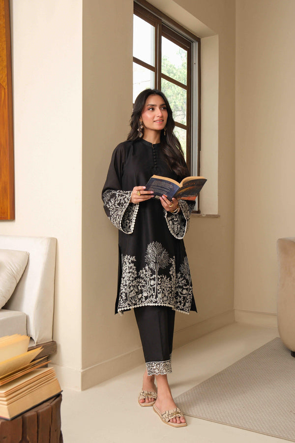 Noor by Saadia Asad | Noor Pret 25 | D1 - Midnight Charm - Official Noor by Saadia Asad stockist in UK - Sakeena London