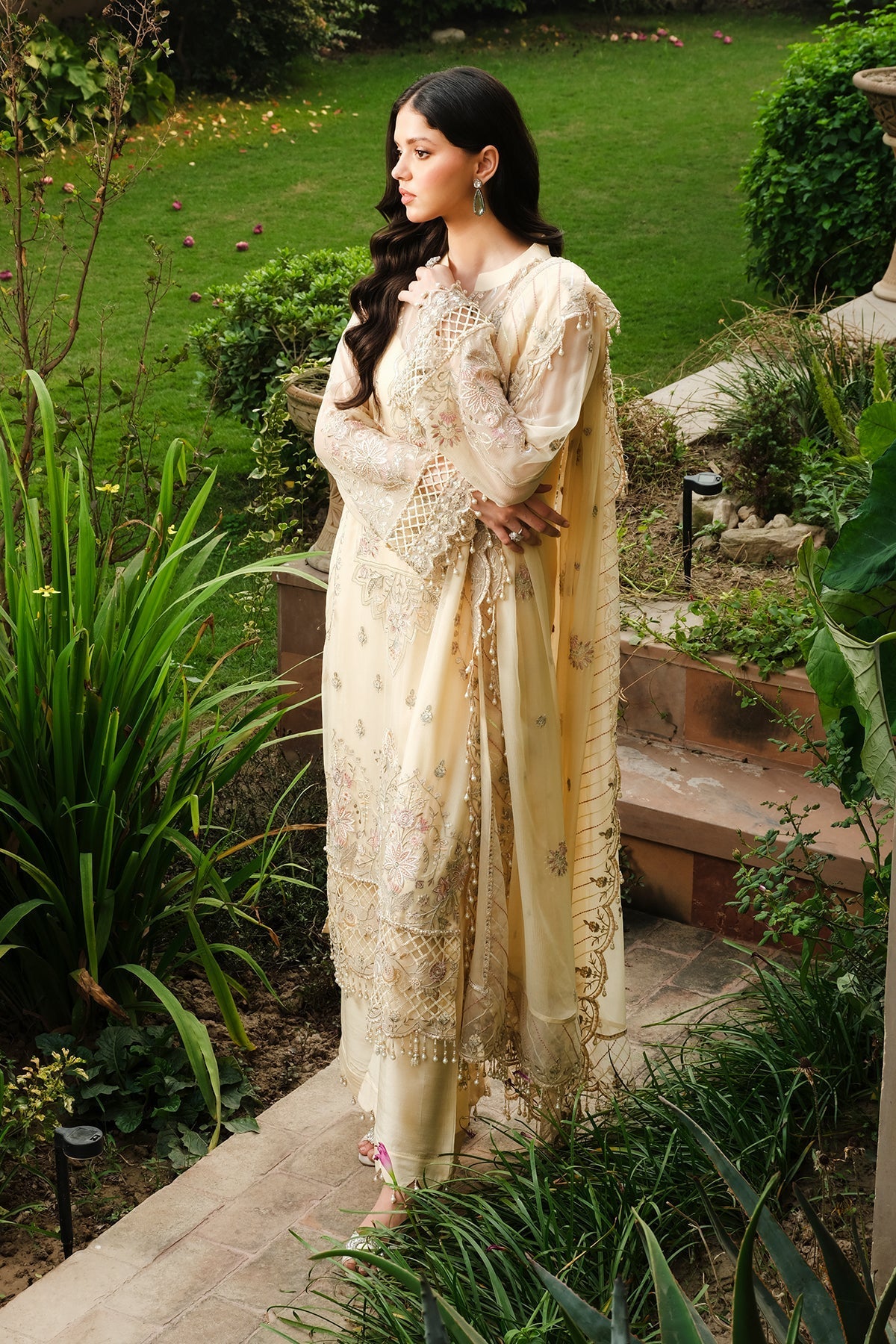 Raeesa Premium | Inayat Formals | HU-53 - Official Raeesa Premium stockist in UK - Sakeena London