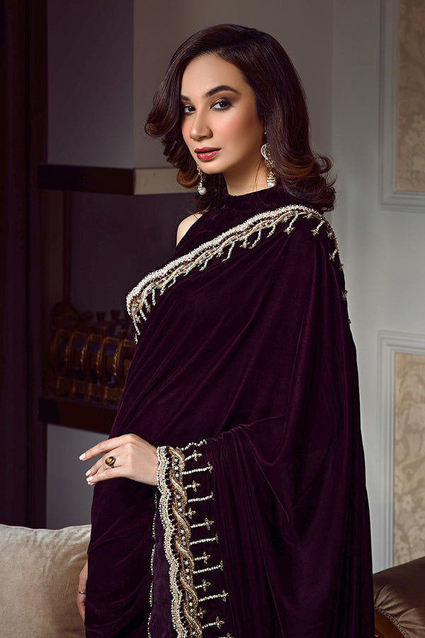 Mehak Yaqoob | Guzel Luxury Formals | Isleen - Official Sakeena London stockist in UK - Sakeena London