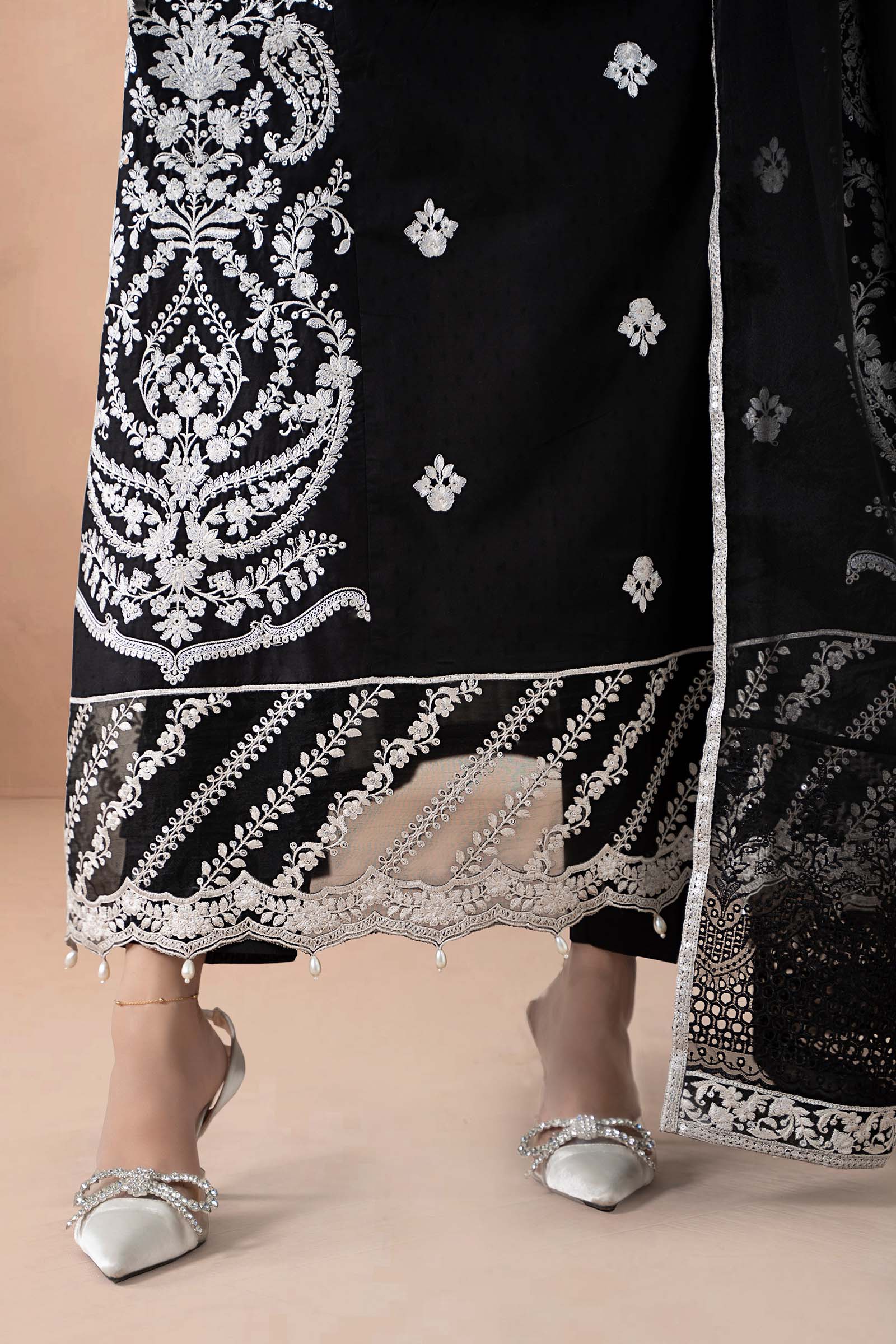 Maria B | Luxury Winter Pret 25 | DW-MN24-04R1-Black - Official Maria B stockist in UK - Sakeena London