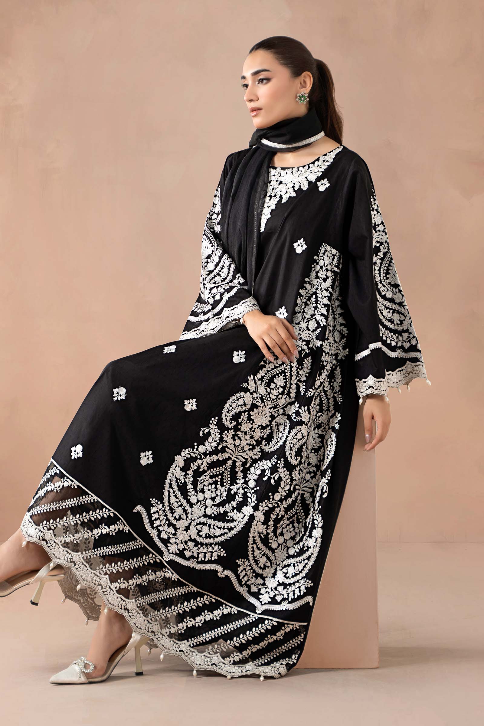 Maria B | Luxury Winter Pret 25 | DW-MN24-04R1-Black - Official Maria B stockist in UK - Sakeena London