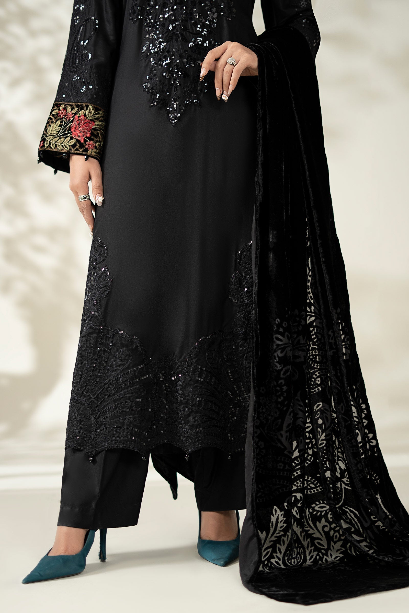 Maria B | Luxury Winter Pret 25 | DW-W25-20-Black - Official Maria B stockist in UK - Sakeena London